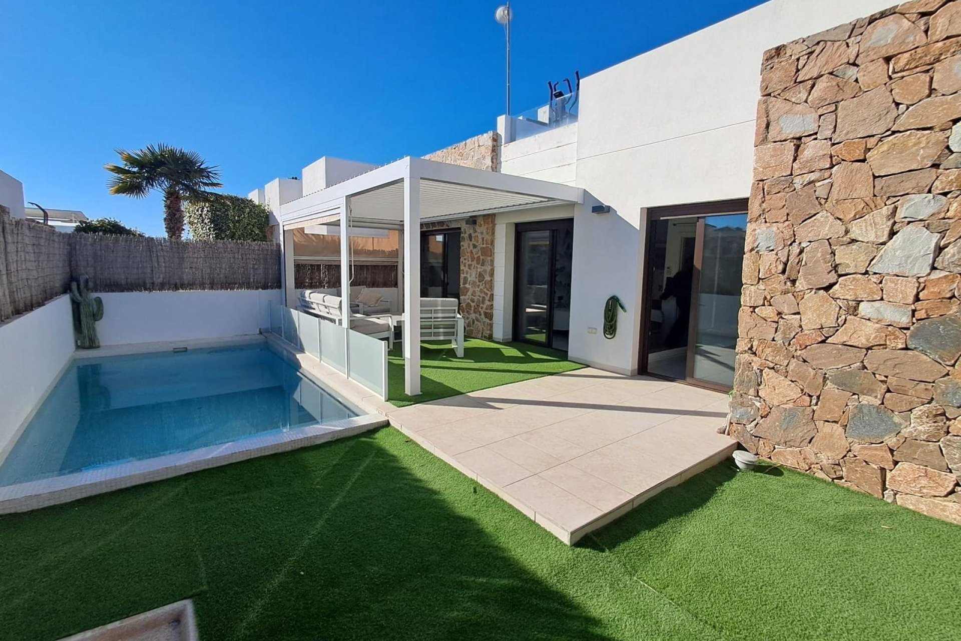 Resale - Villa -
Orihuela Costa - Lomas de Cabo Roig