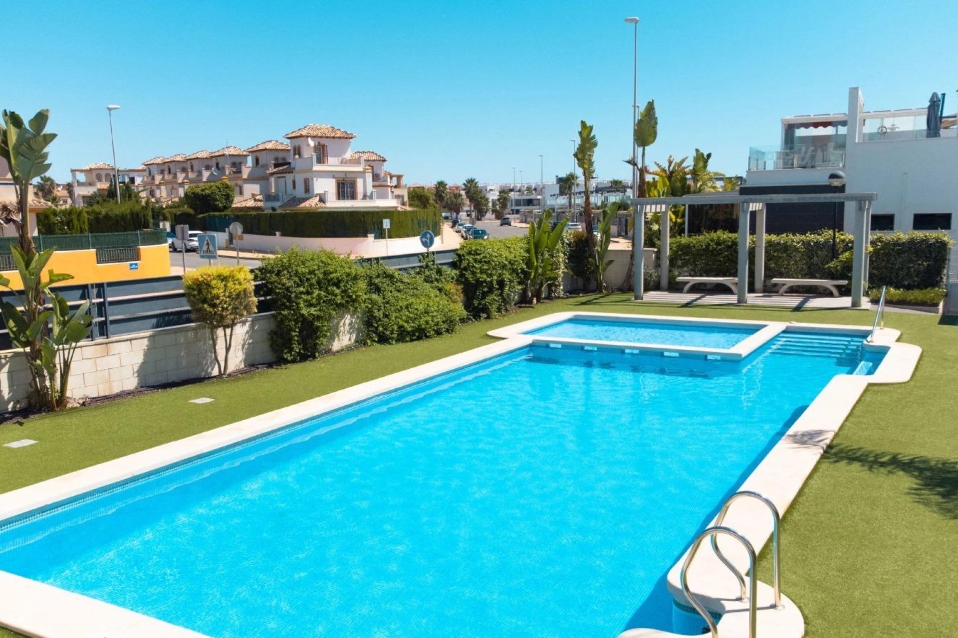 Resale - Villa -
Orihuela Costa - Lomas de Cabo Roig