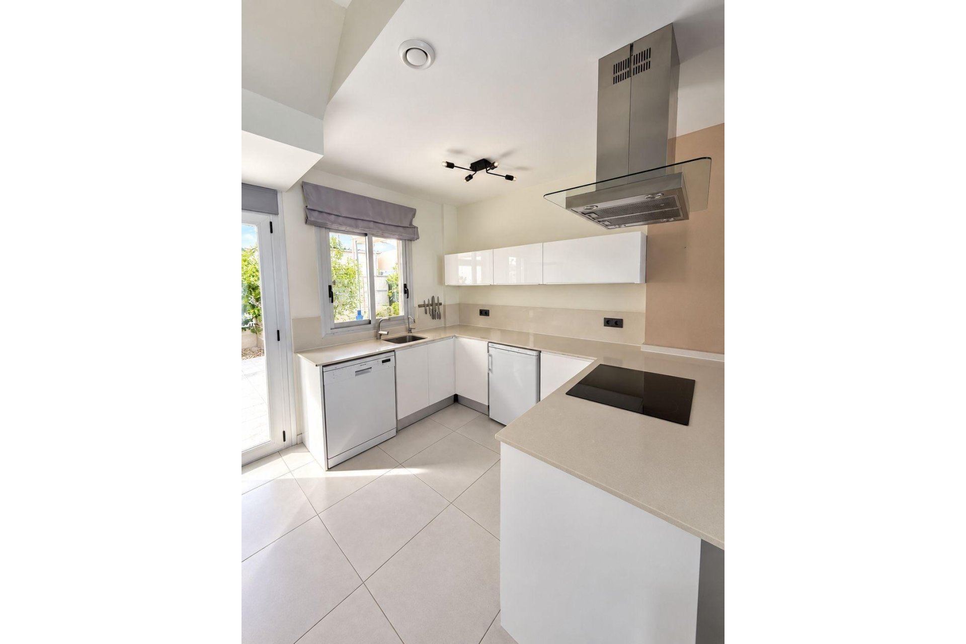 Resale - Villa -
Orihuela Costa - Lomas de Cabo Roig