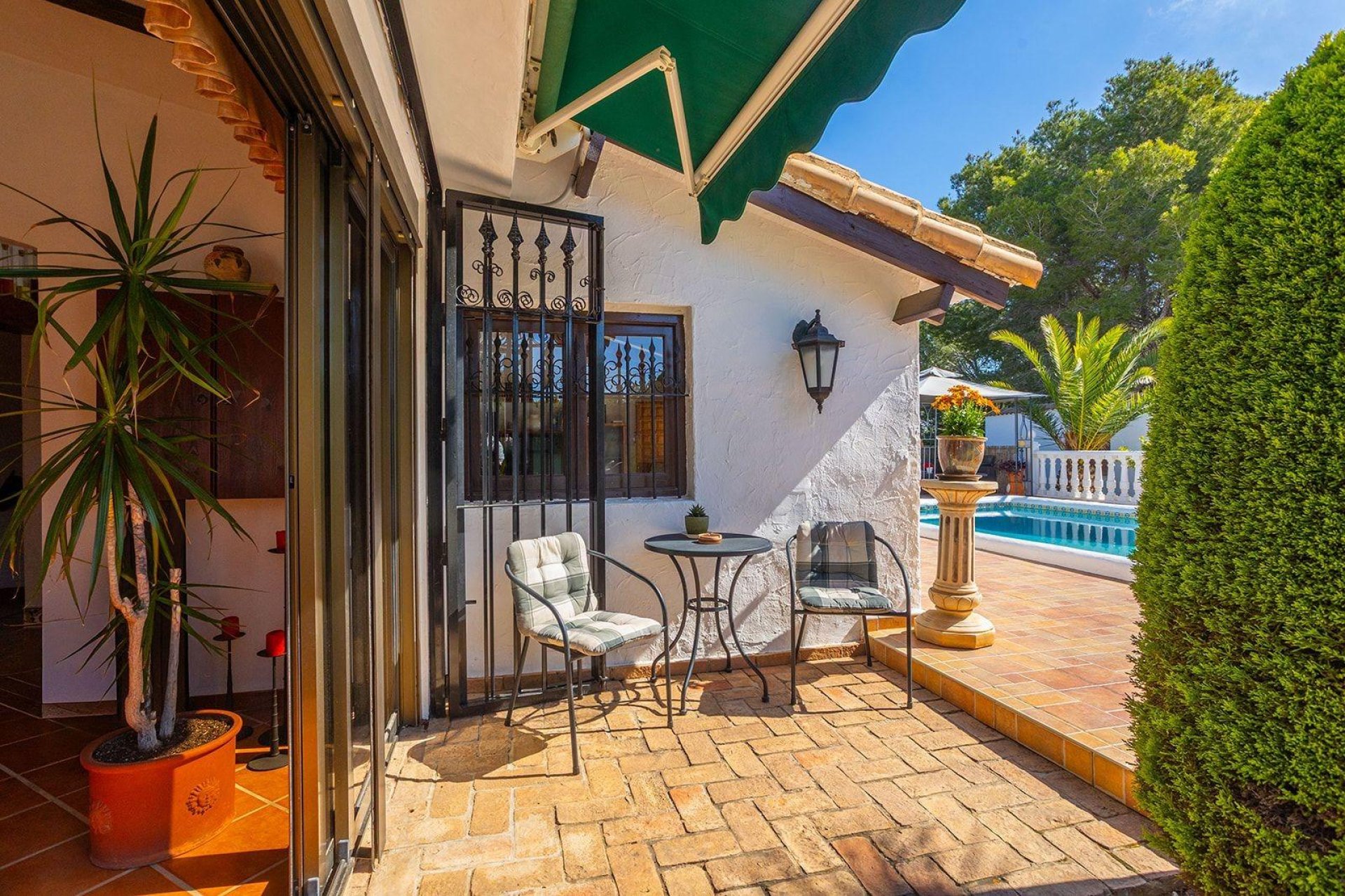 Resale - Villa -
Orihuela Costa - Lomas de Don Juan