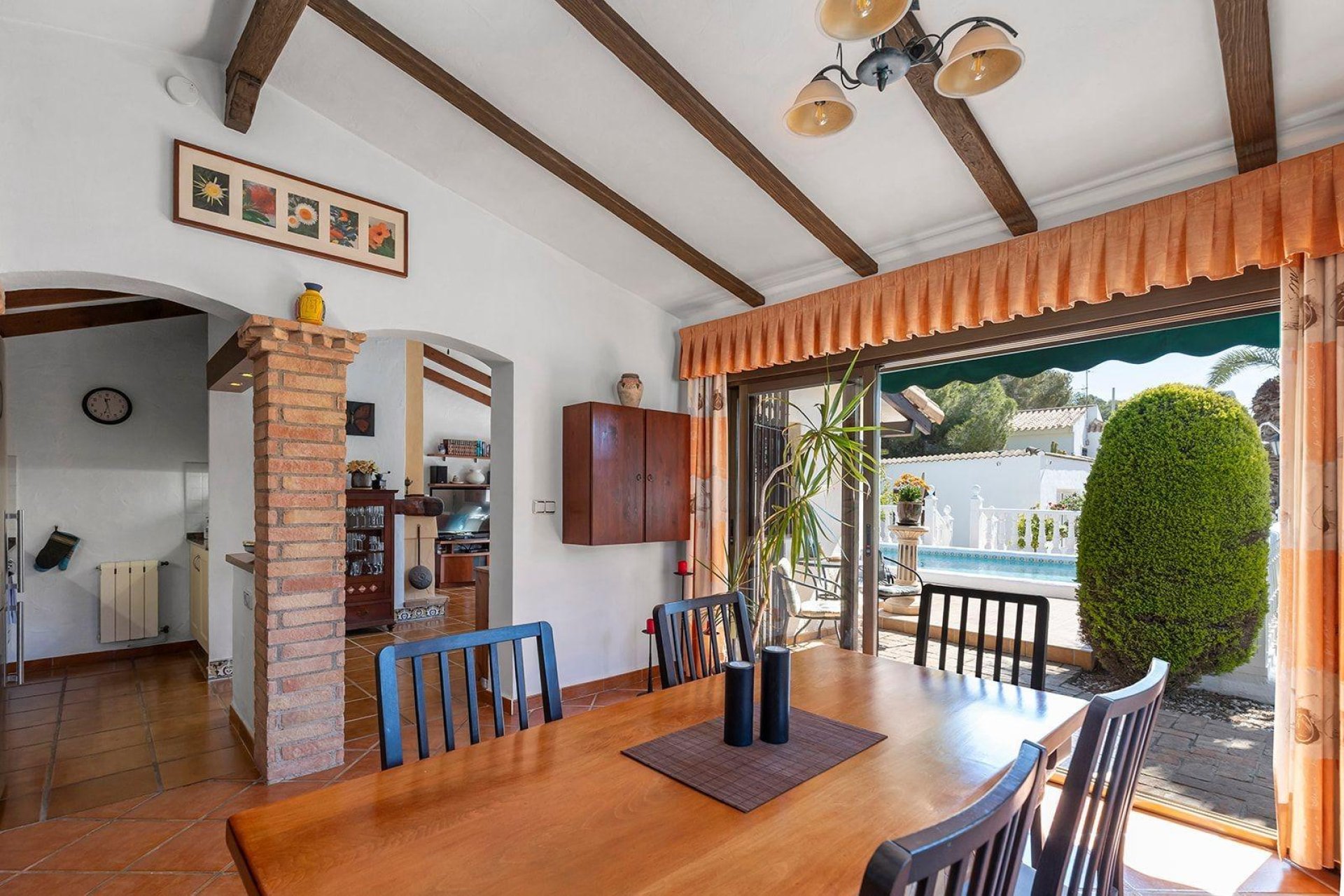 Resale - Villa -
Orihuela Costa - Lomas de Don Juan