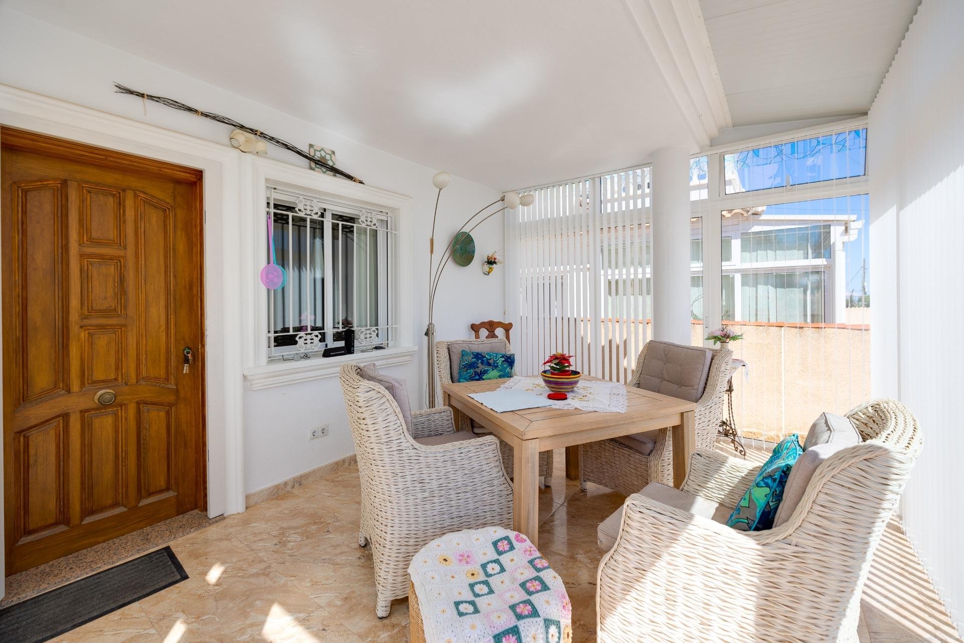 Resale - Villa -
Orihuela Costa - Lomas de Don Juan