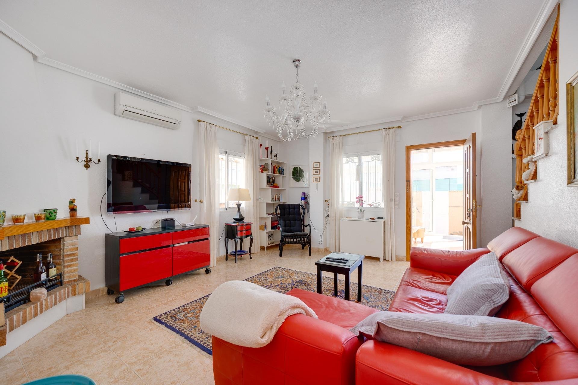 Resale - Villa -
Orihuela Costa - Lomas de Don Juan