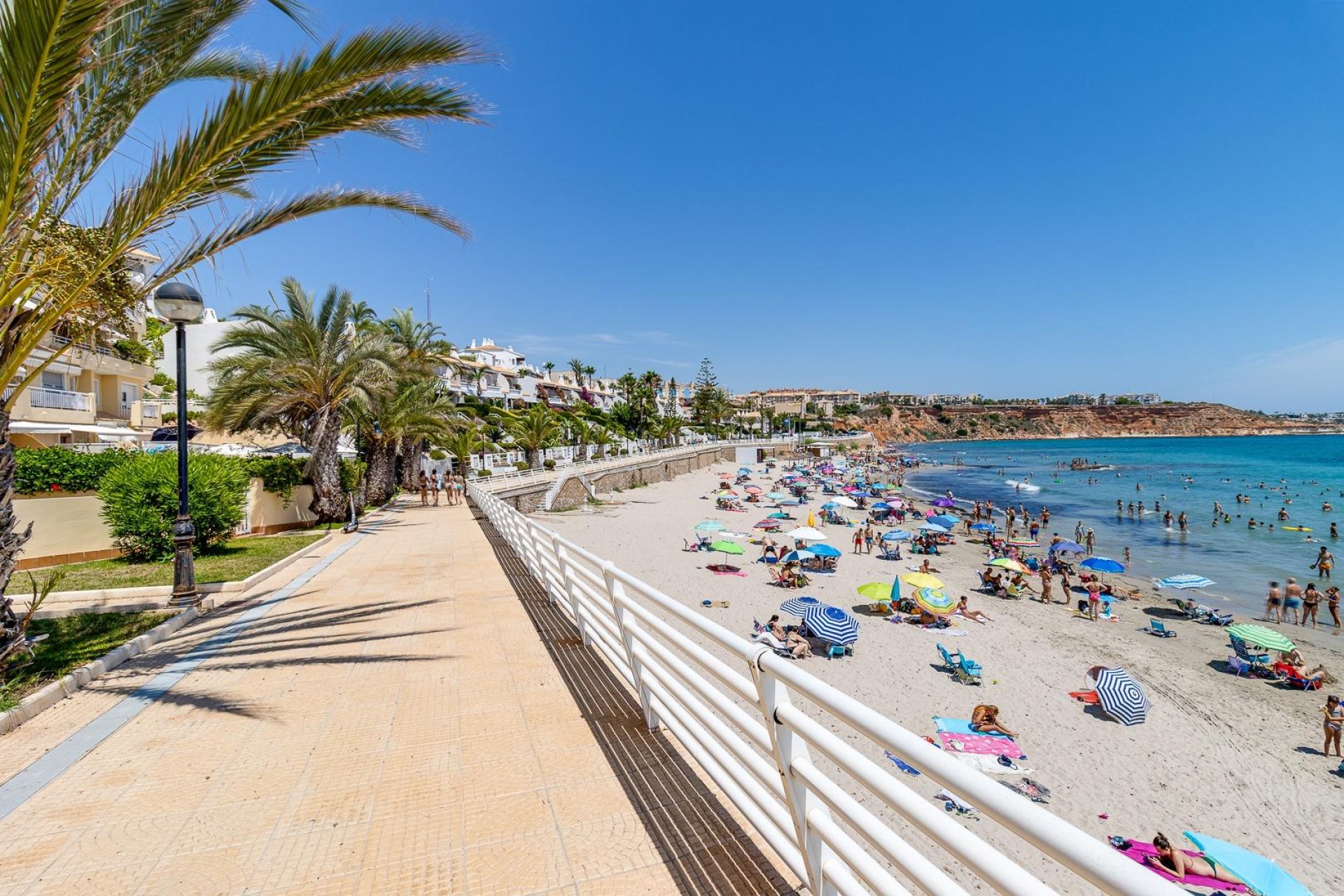 Resale - Villa -
Orihuela Costa - Lomas de Don Juan