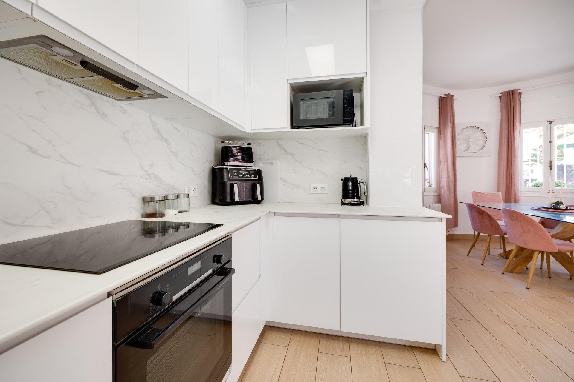 Resale - Villa -
Orihuela Costa - Los Almendros-La Florida