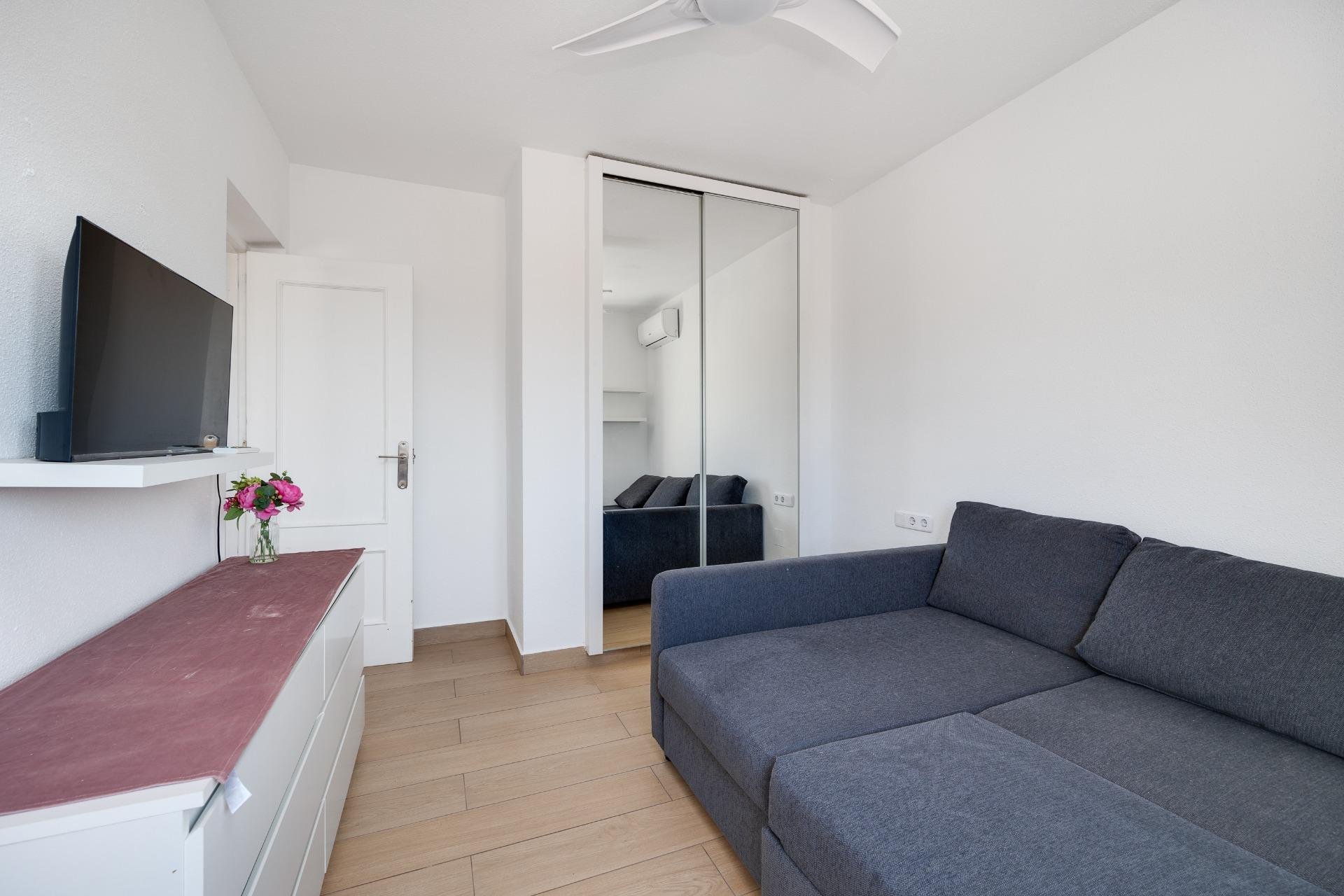 Resale - Villa -
Orihuela Costa - Los Almendros-La Florida