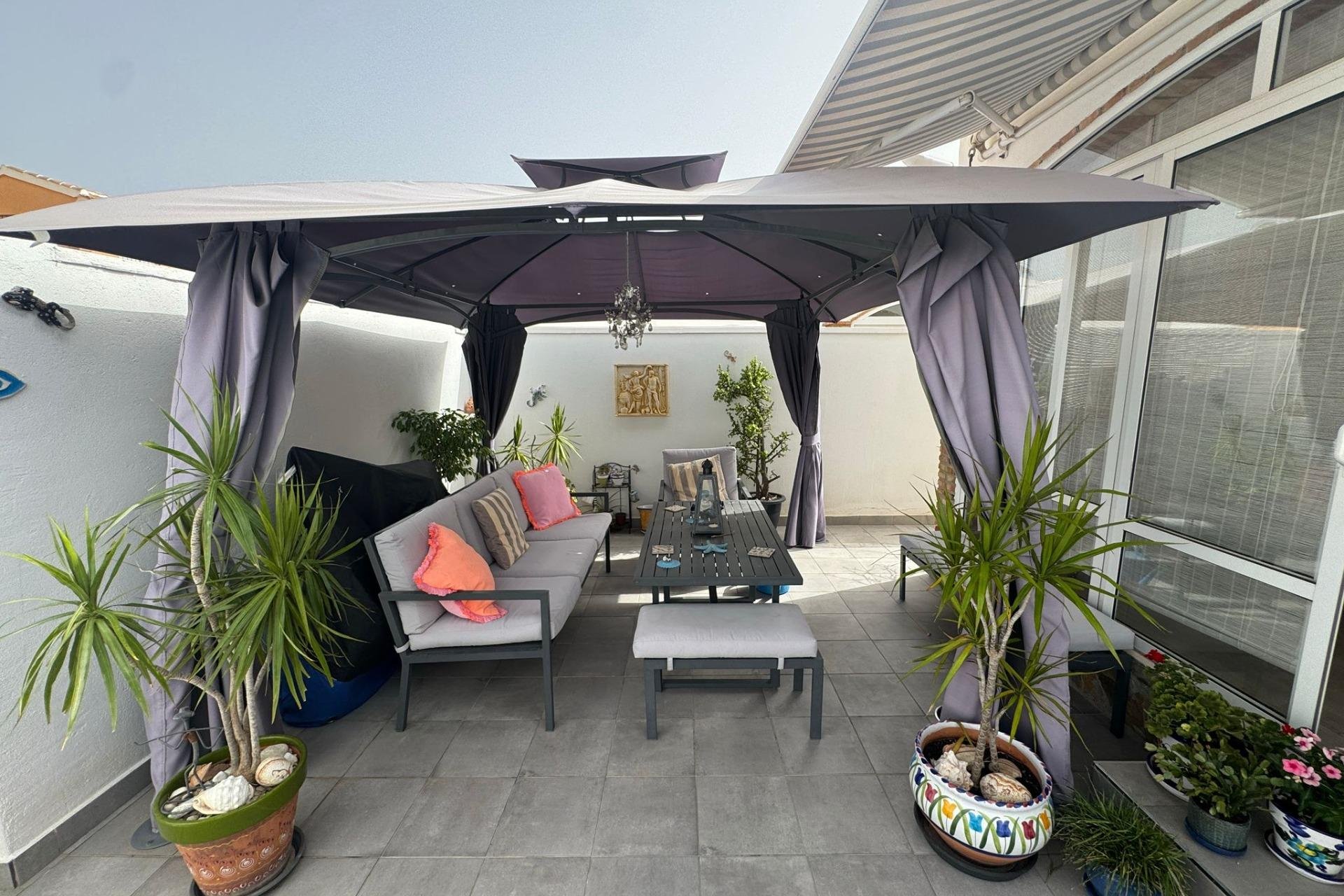 Resale - Villa -
Orihuela Costa - Los Almendros-La Florida