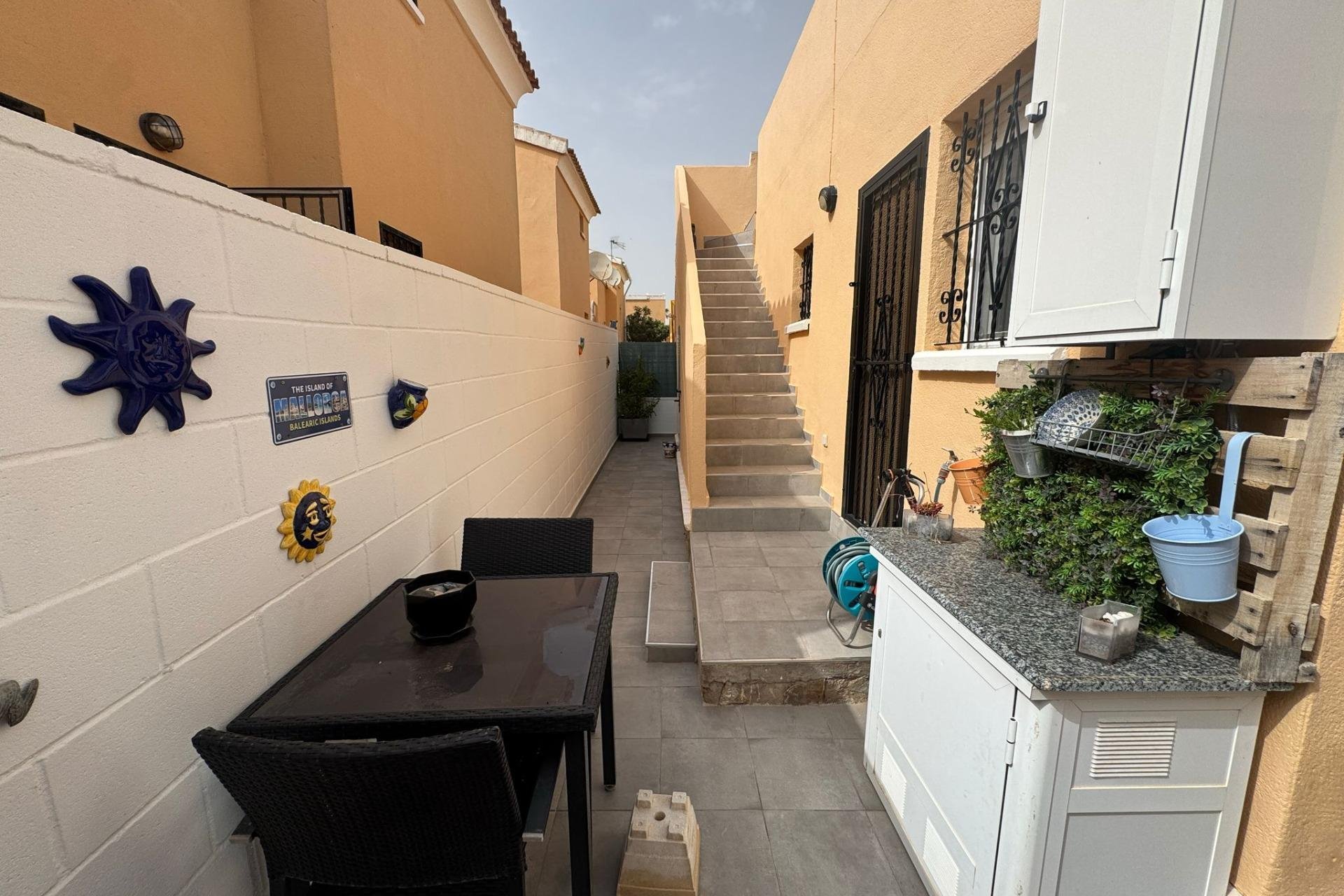 Resale - Villa -
Orihuela Costa - Los Almendros-La Florida