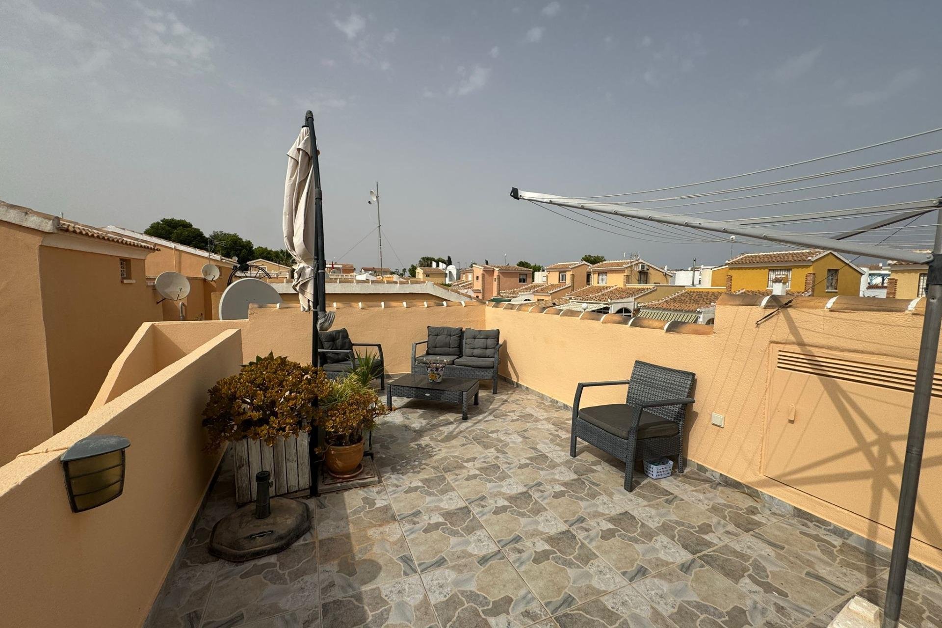 Resale - Villa -
Orihuela Costa - Los Almendros-La Florida