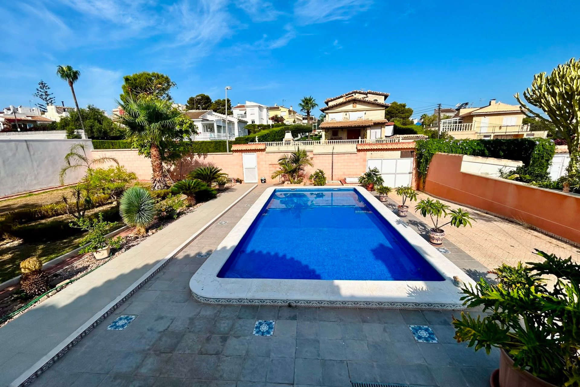 Resale - - VILLA -
Orihuela Costa - Los Balcones