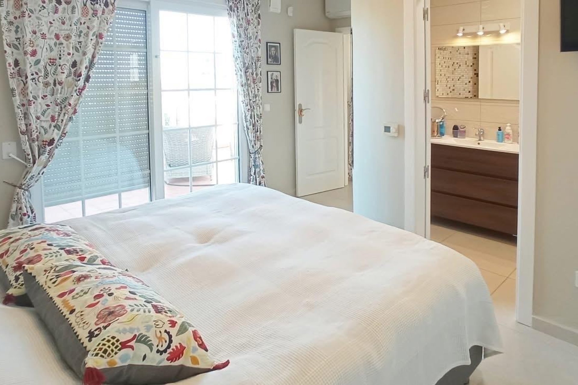 Resale - Villa -
Orihuela Costa - Los Dolses