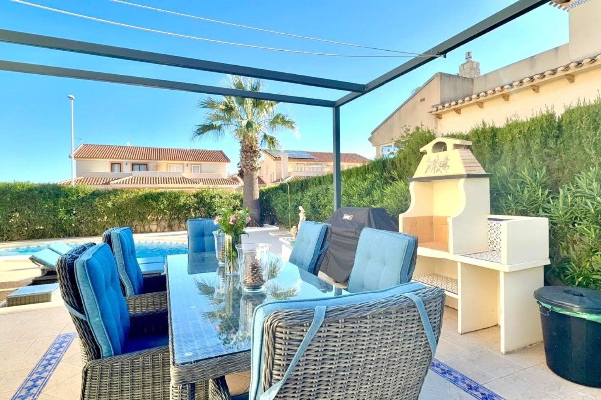 Resale - Villa -
Orihuela Costa - Los Dolses
