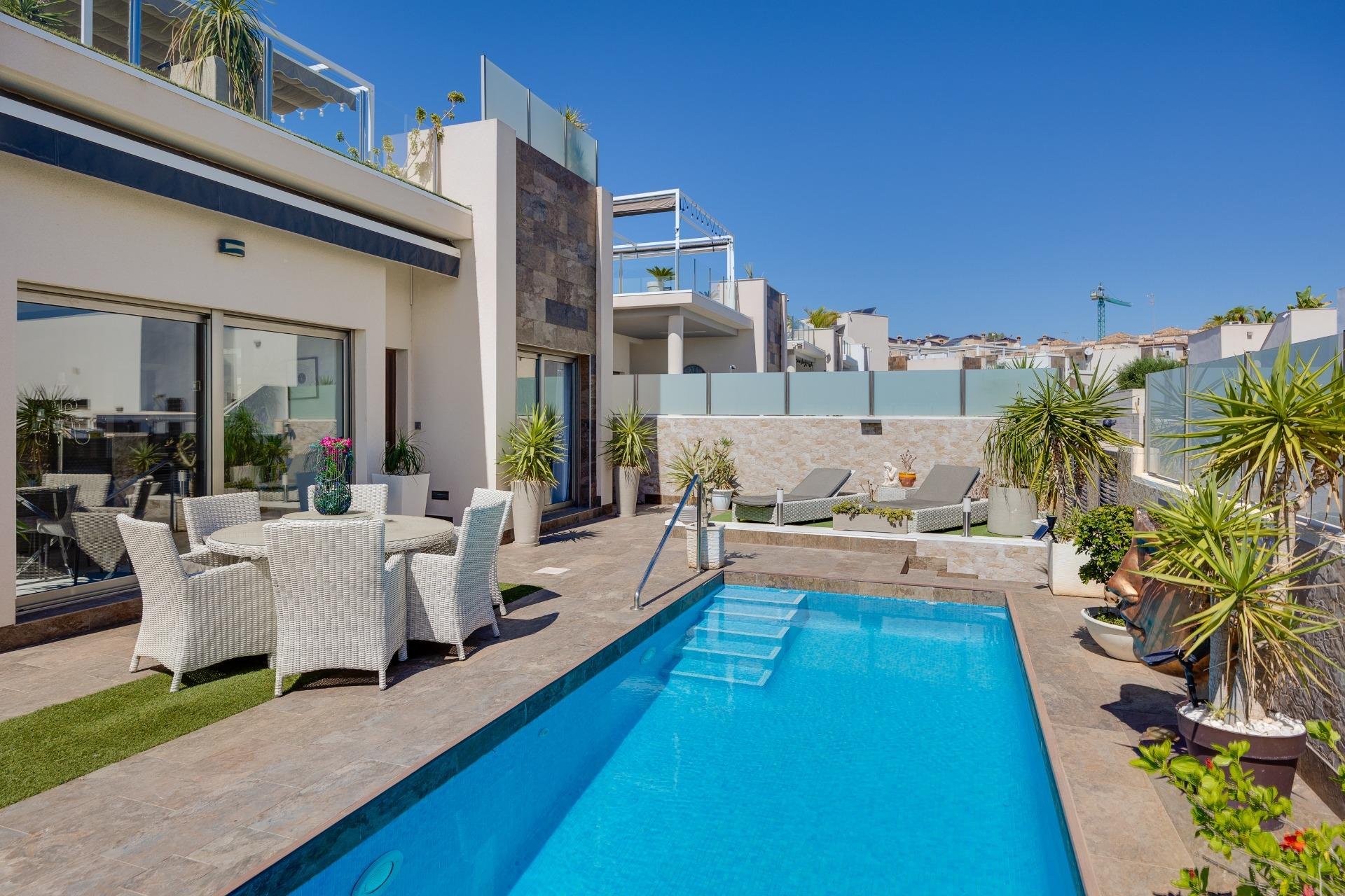 Resale - Villa -
Orihuela Costa - PAU 26
