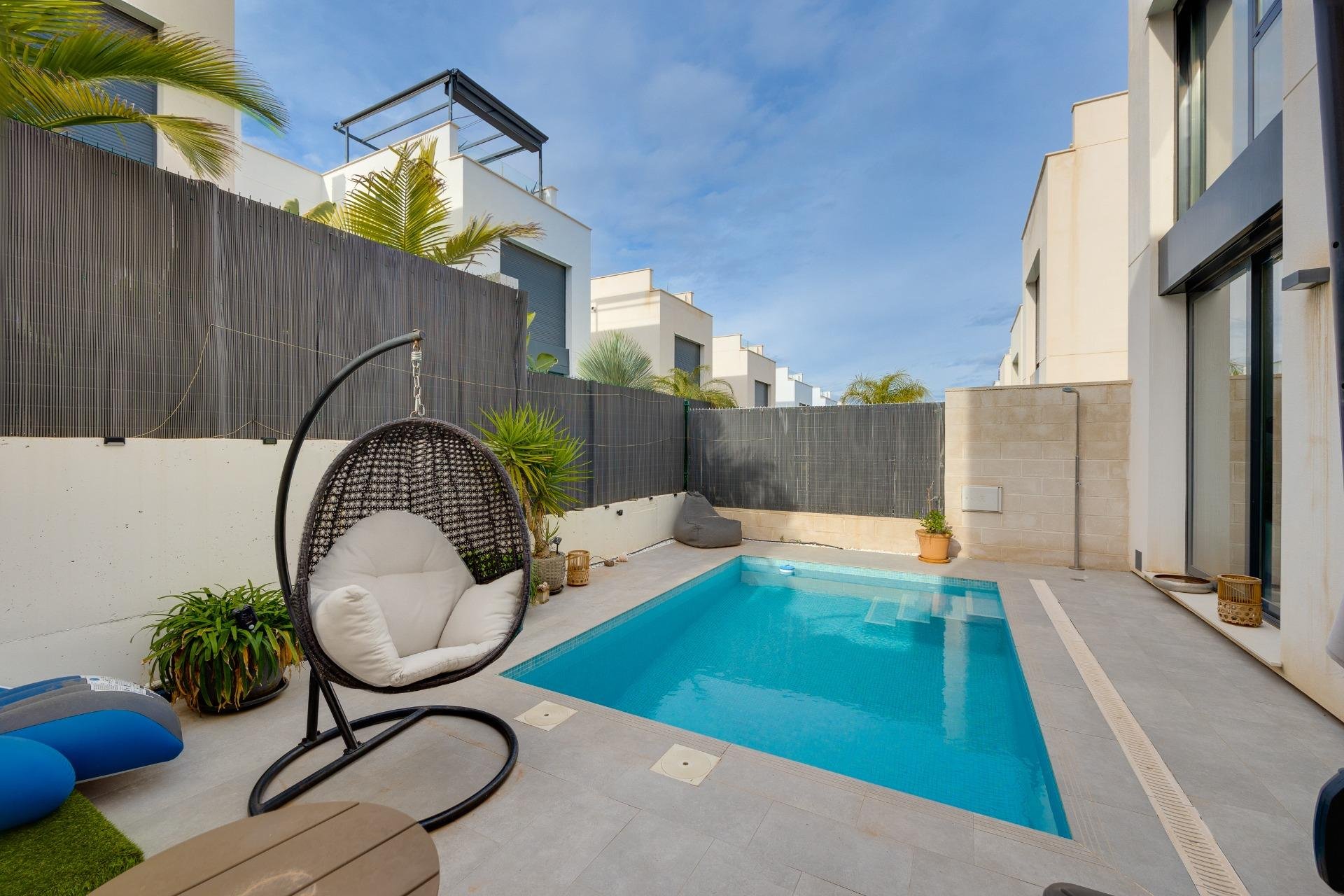 Resale - Villa -
Orihuela Costa - PAU 26