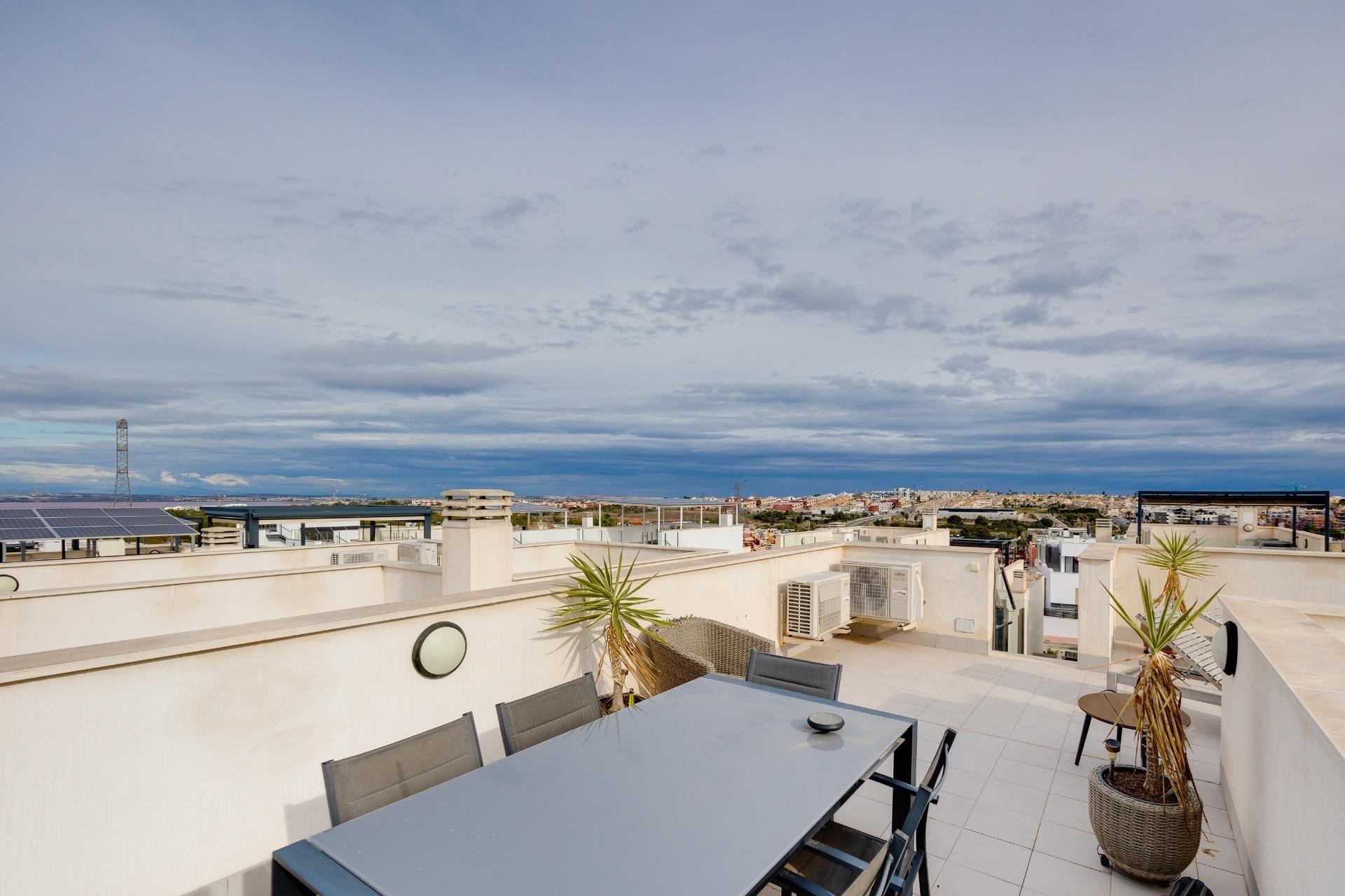 Resale - Villa -
Orihuela Costa - PAU 26