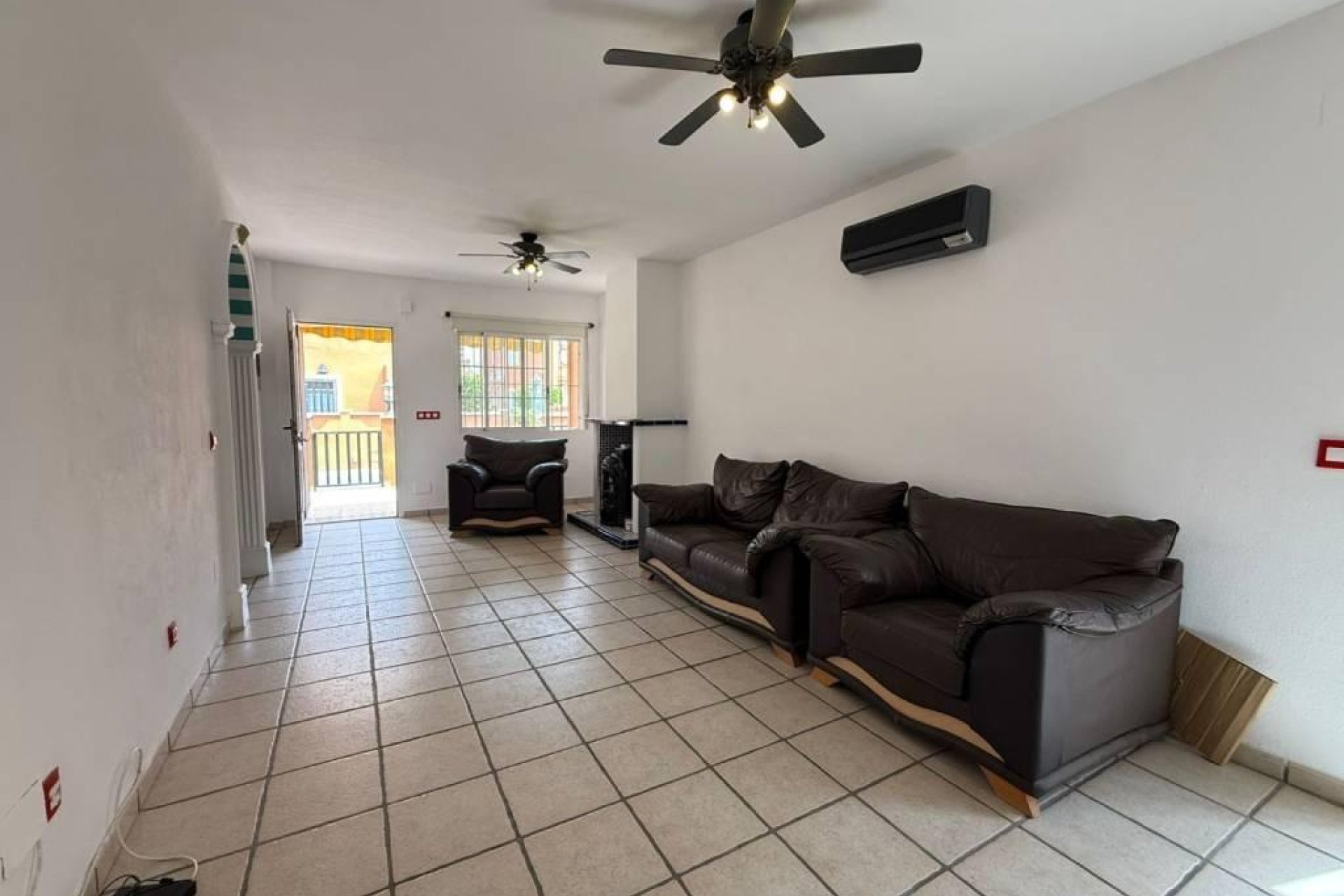 Resale - Villa -
Orihuela Costa - Playa Flamenca