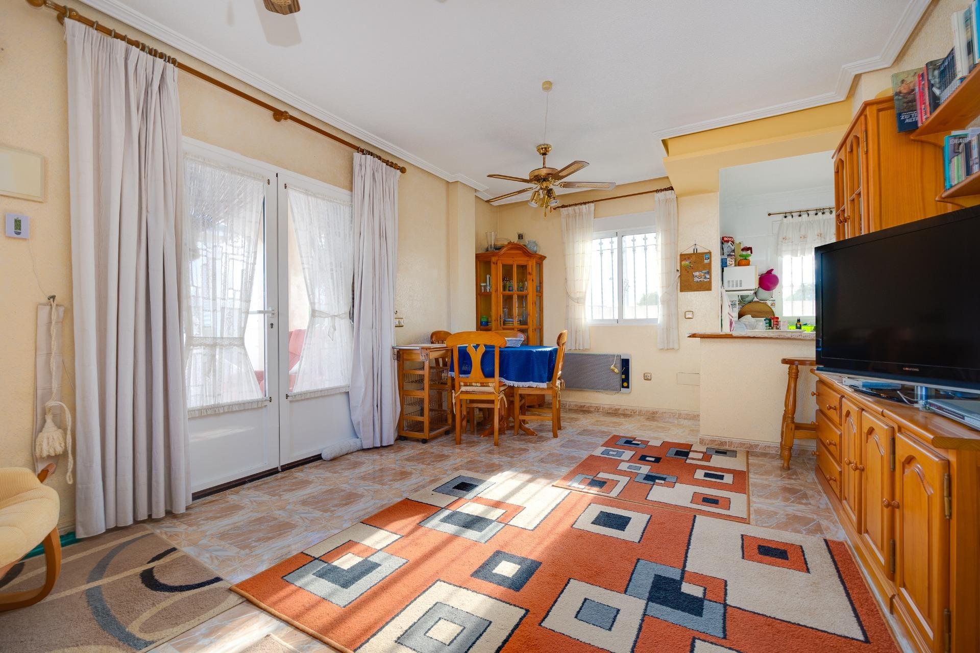 Resale - Villa -
Orihuela Costa - Playa Flamenca
