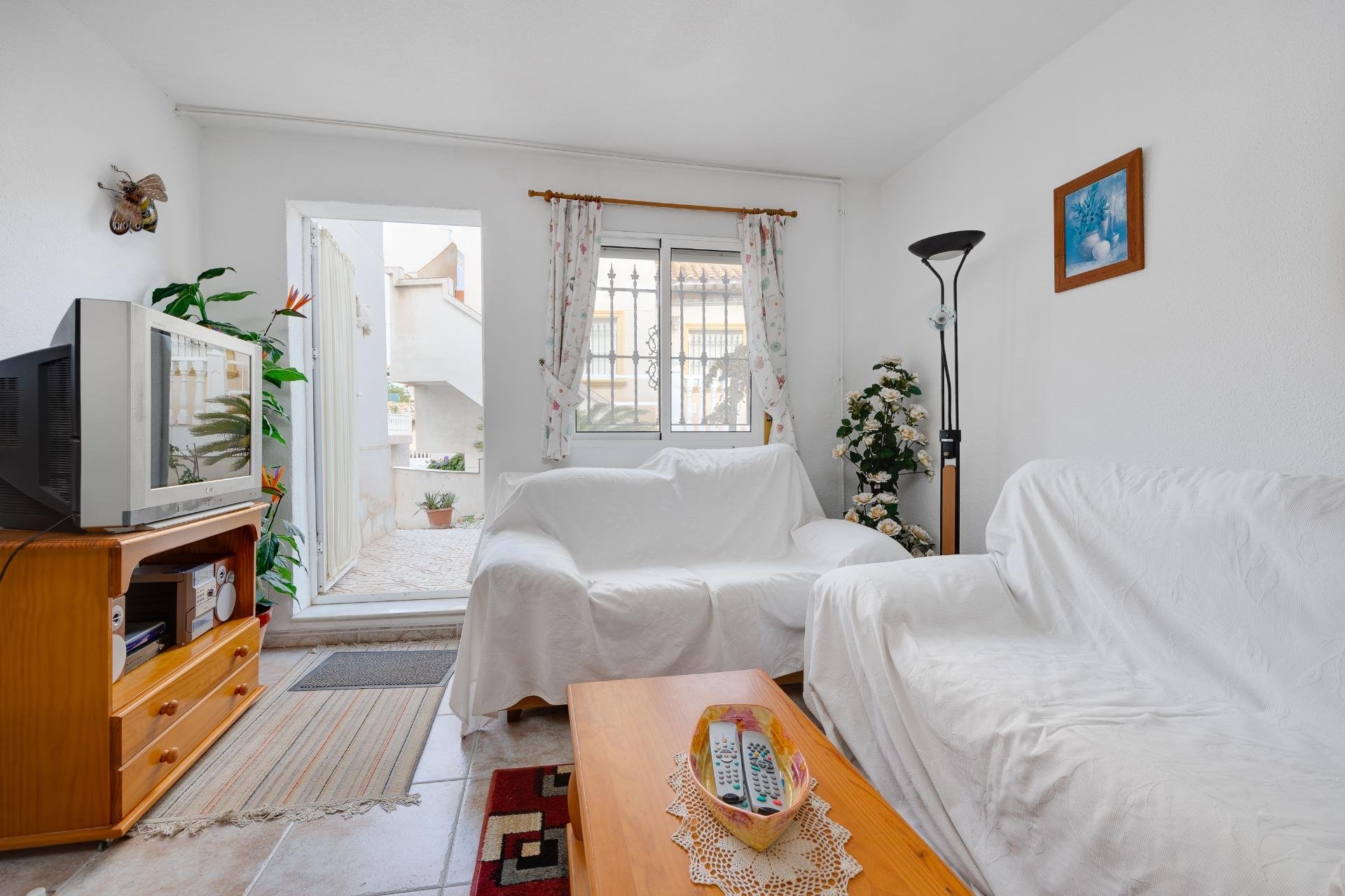 Resale - Villa -
Orihuela Costa - Playa Flamenca