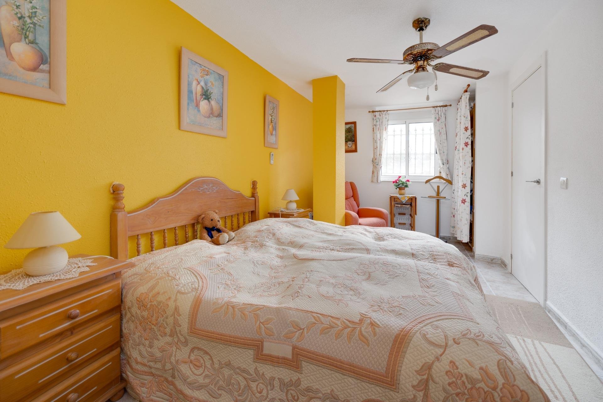 Resale - Villa -
Orihuela Costa - Playa Flamenca