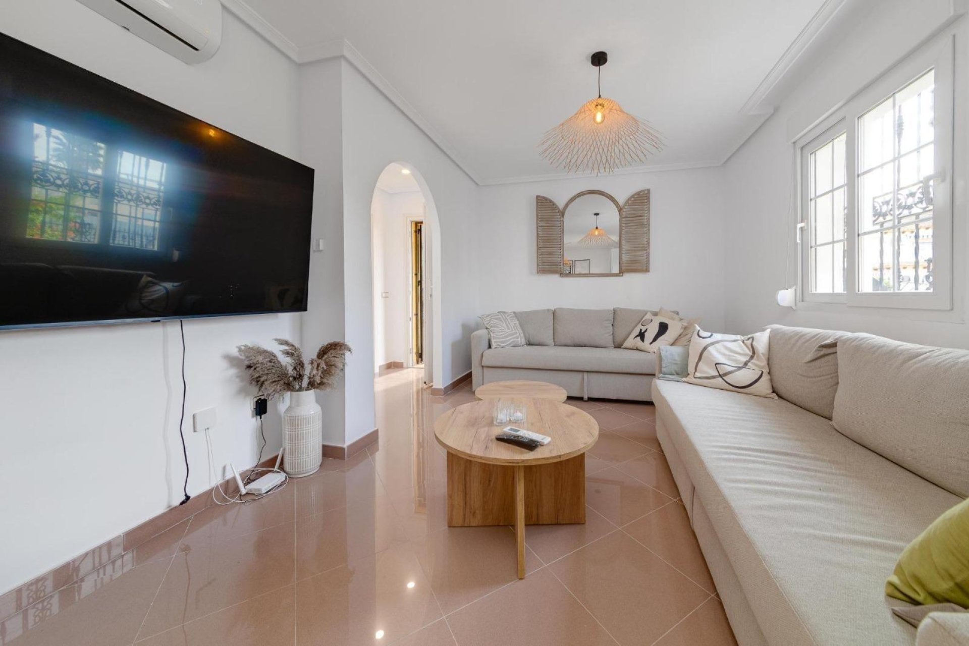 Resale - Villa -
Orihuela Costa - Playa Flamenca