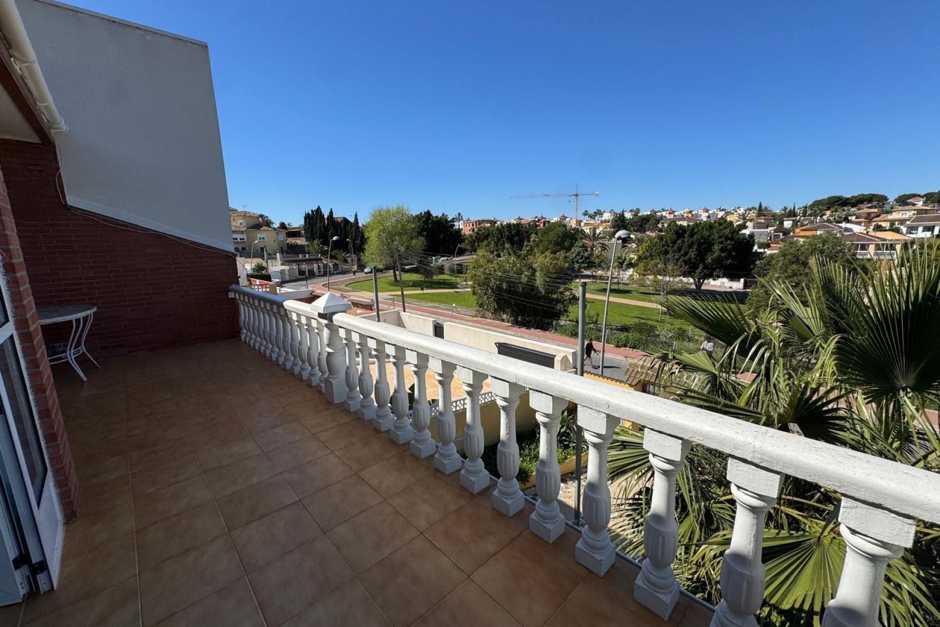 Resale - Villa -
Orihuela Costa - Urbanización Perla del Mar