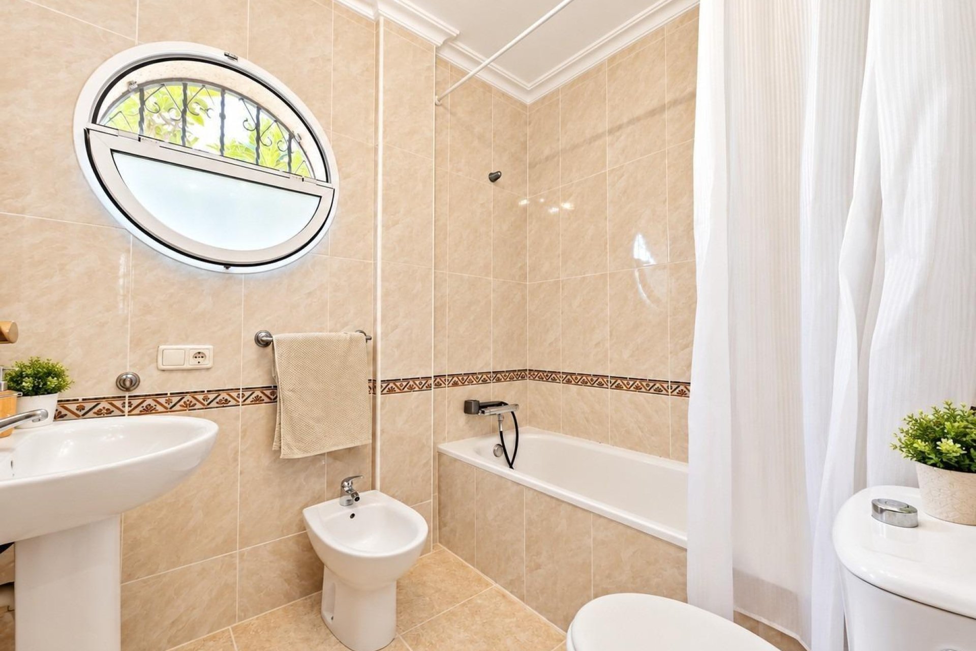 Resale - Villa -
Orihuela Costa - Villamartín-Las Filipinas