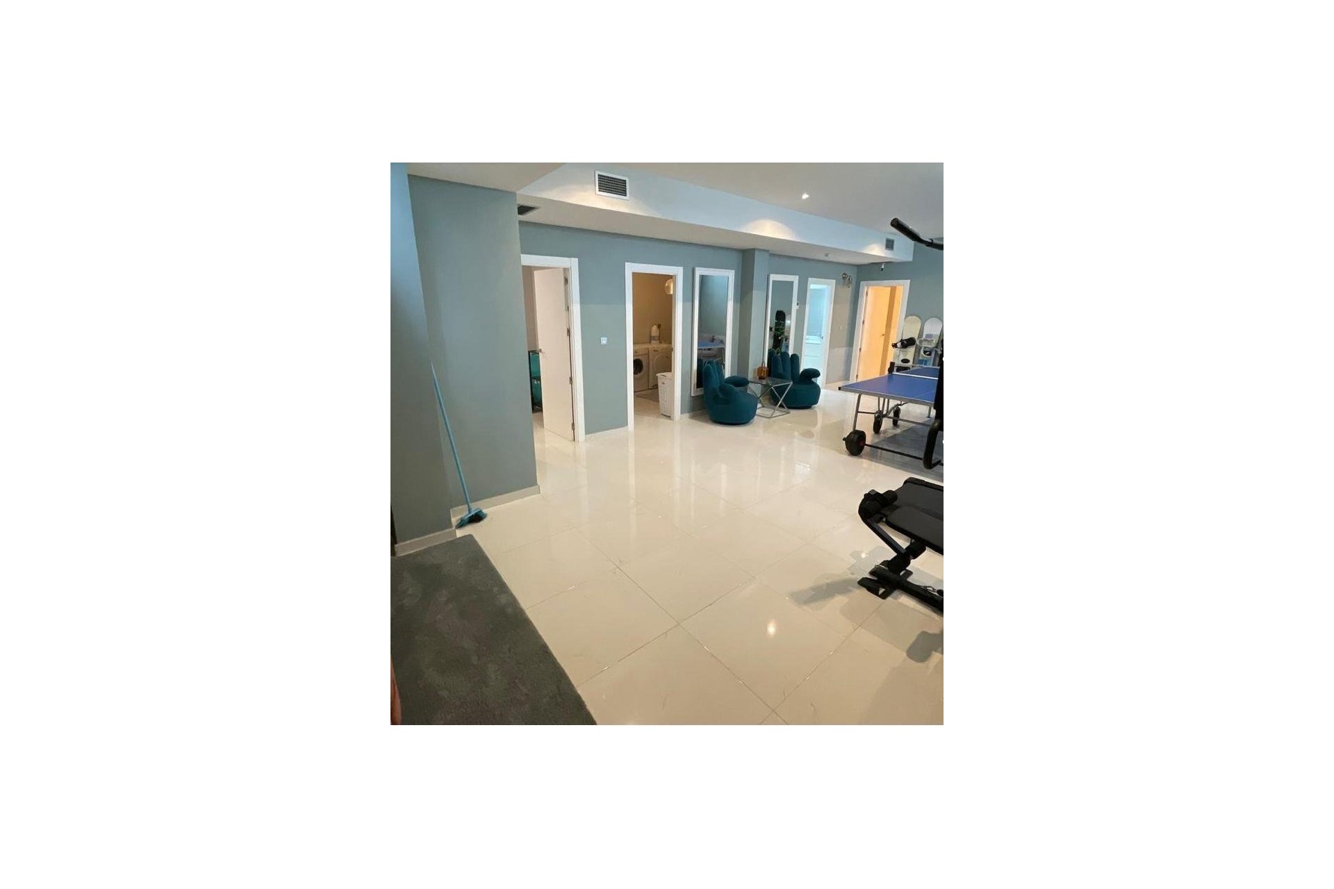 Resale - Villa -
Orihuela Costa - Villamartín