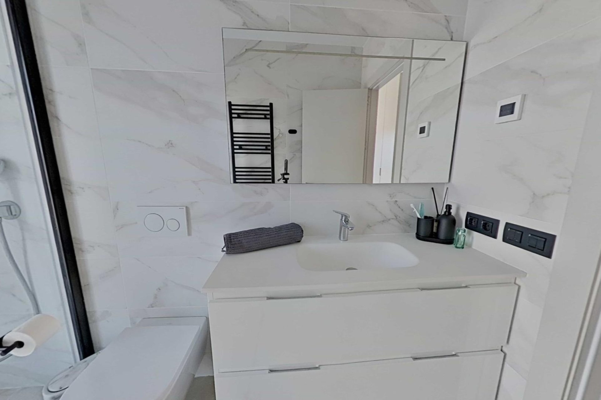 Resale - Villa -
Orihuela - Las Colinas Golf