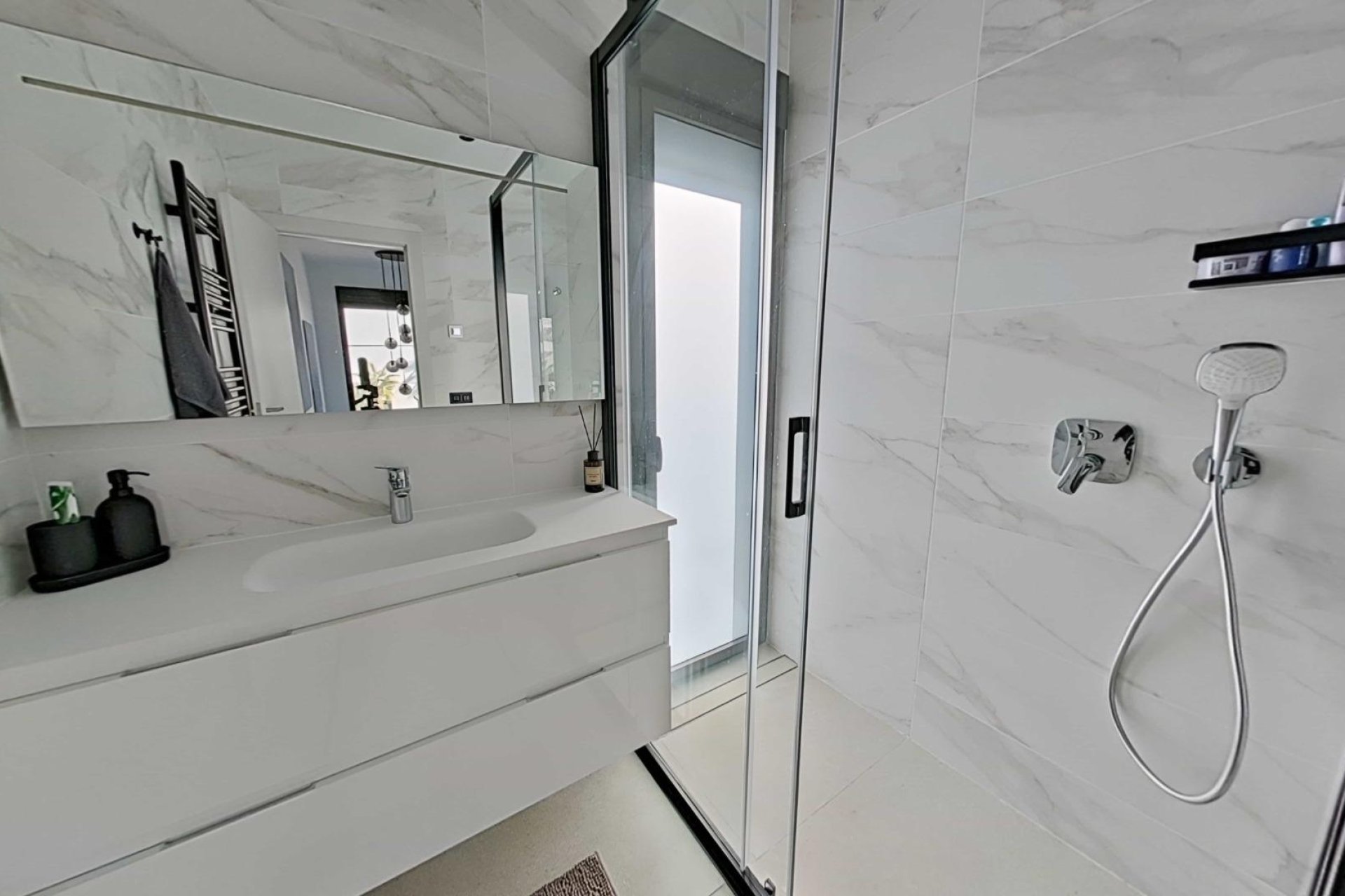 Resale - Villa -
Orihuela - Las Colinas Golf