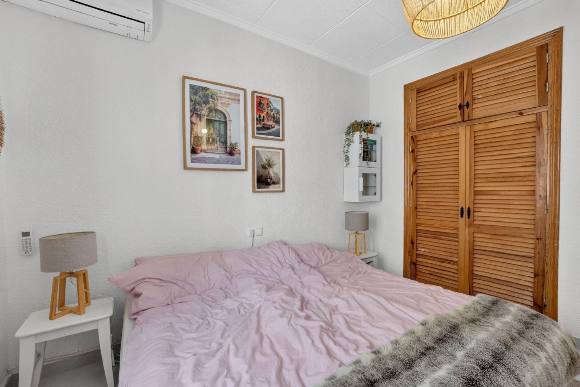 Resale - Villa -
Pilar de la Horadada - Mil Palmeras