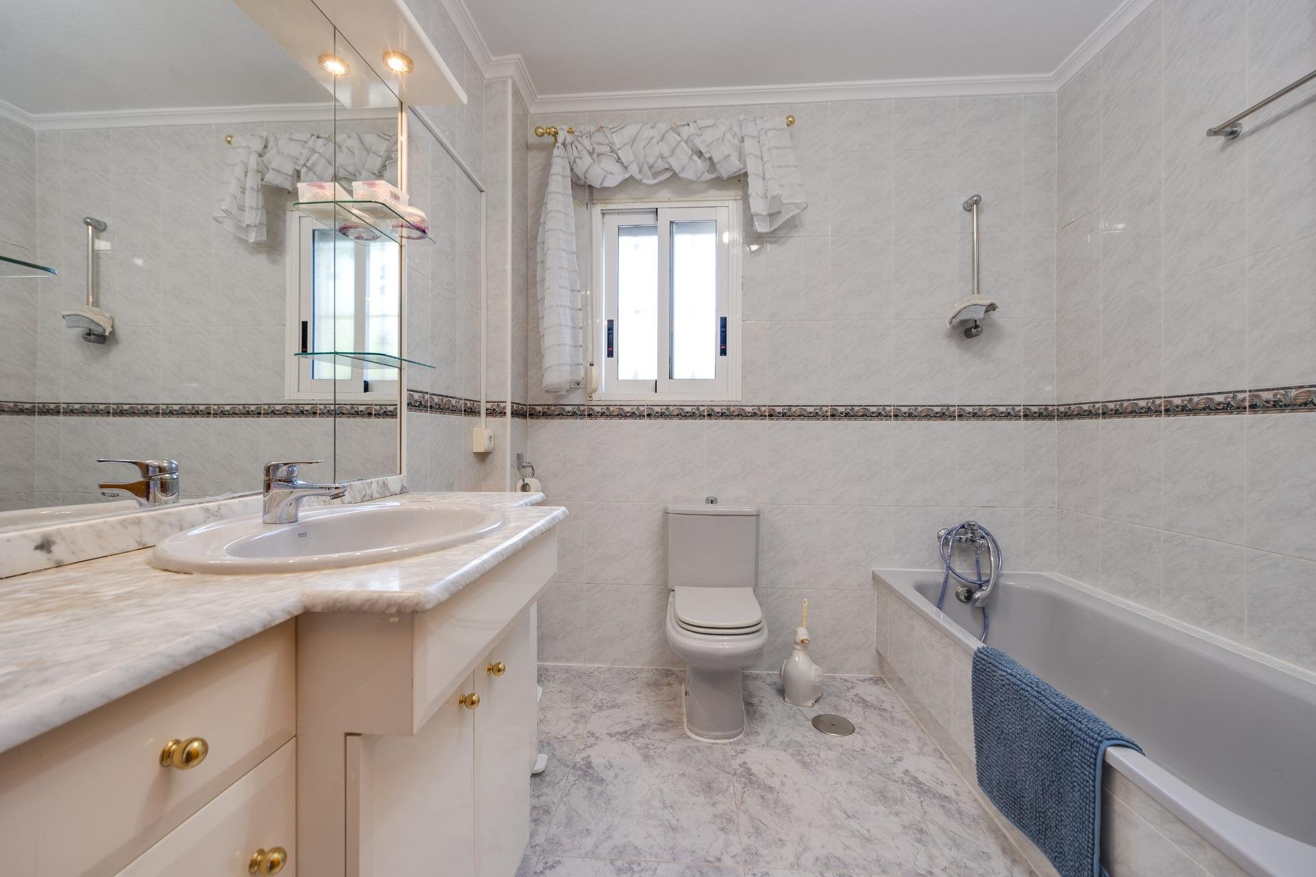 Resale - Villa -
Pilar de la Horadada - Pinar de Campoverde