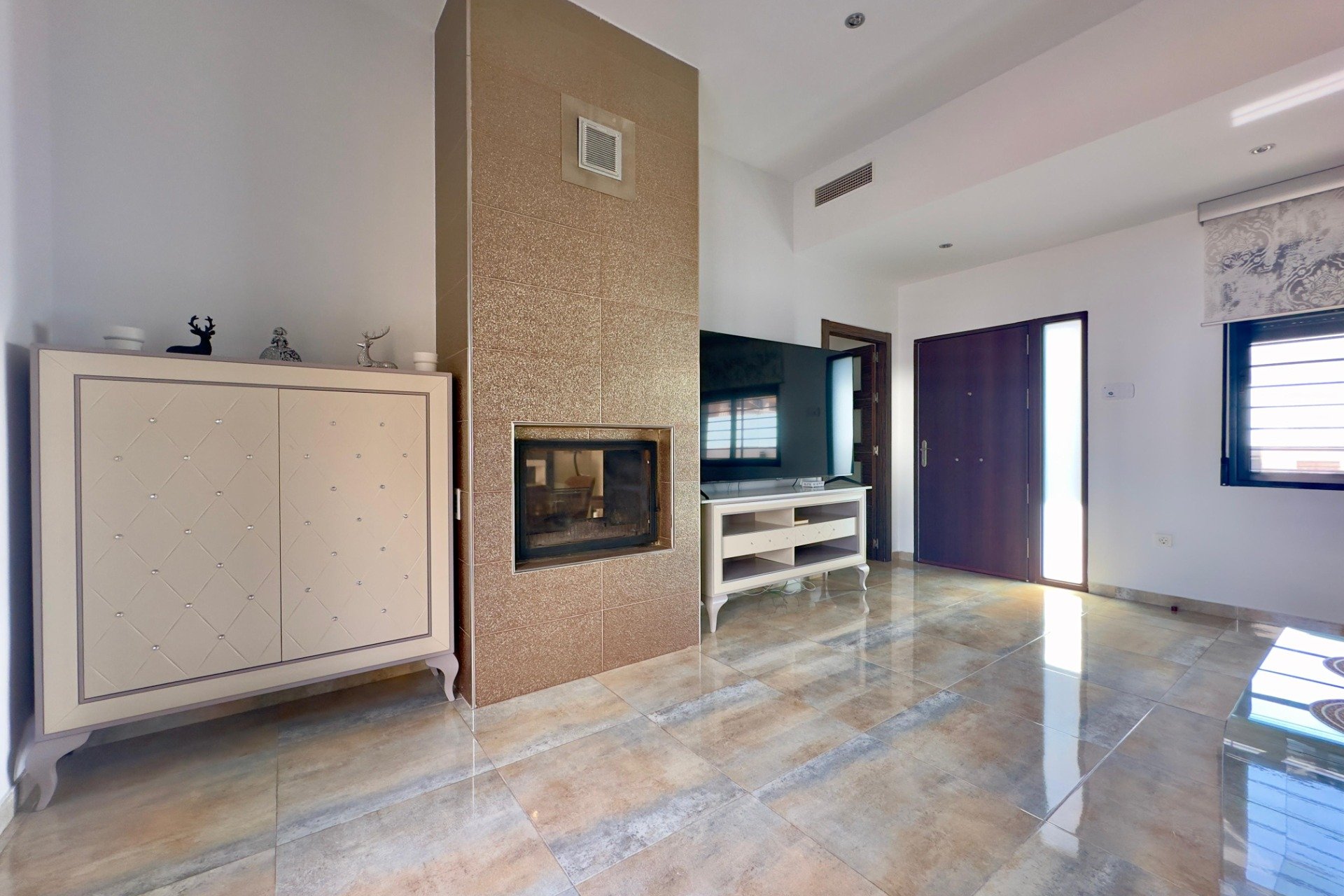 Resale - Villa -
Pilar de la Horadada - Torre de la Horadada