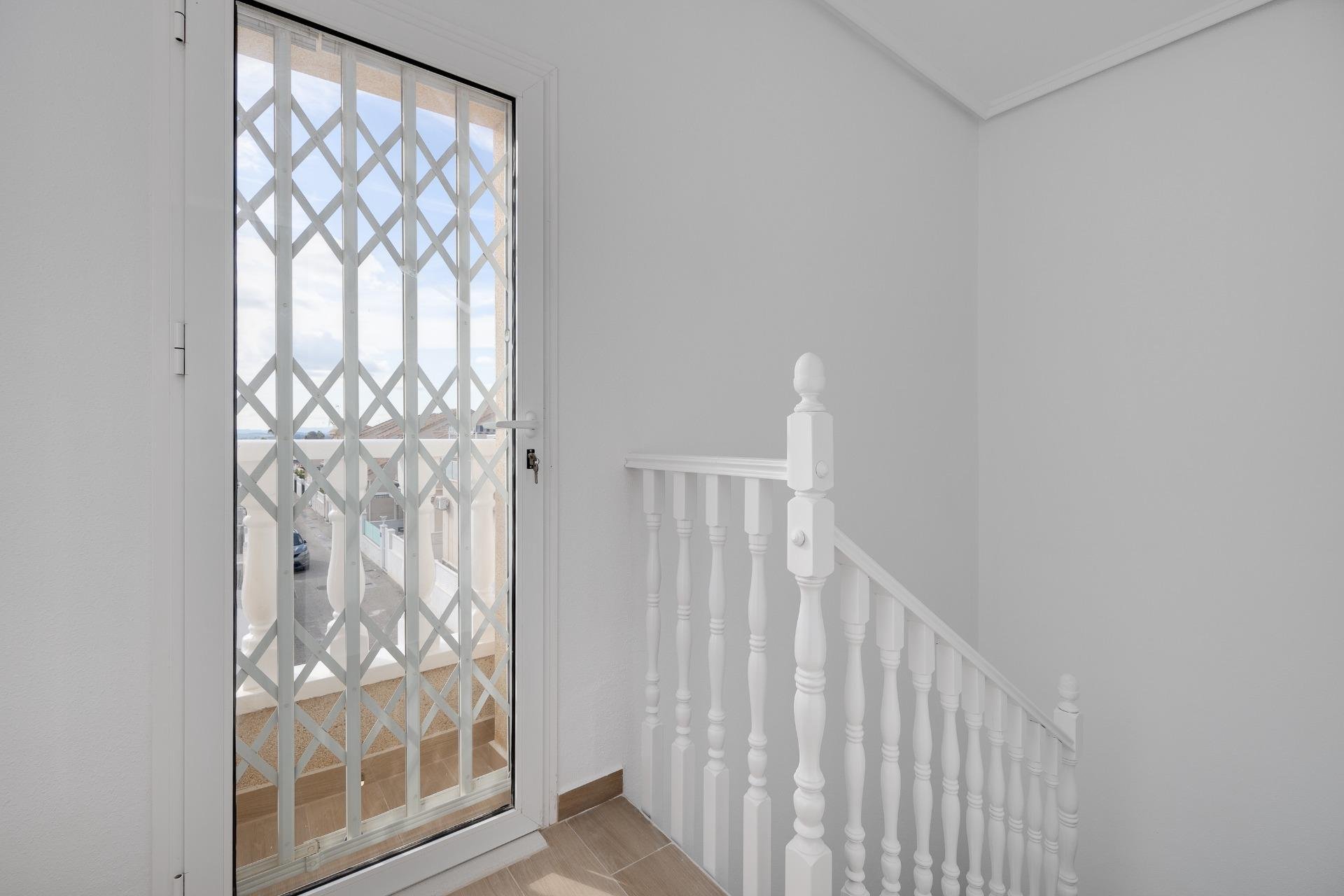 Resale - Villa -
Rojales - Centro de la Ciudad Quesada