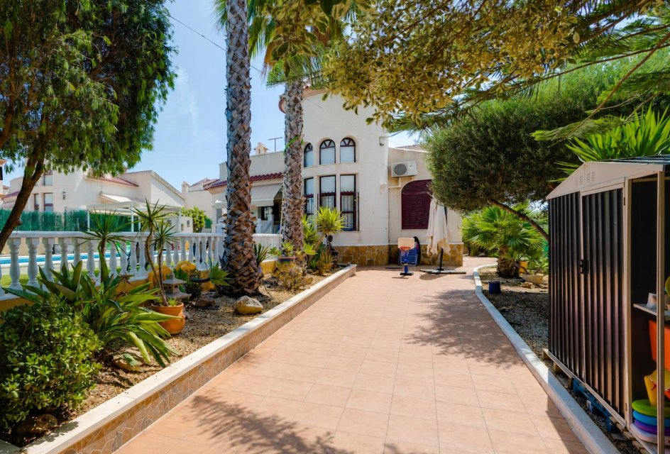 Resale - Villa -
San Fulgencio - La marina