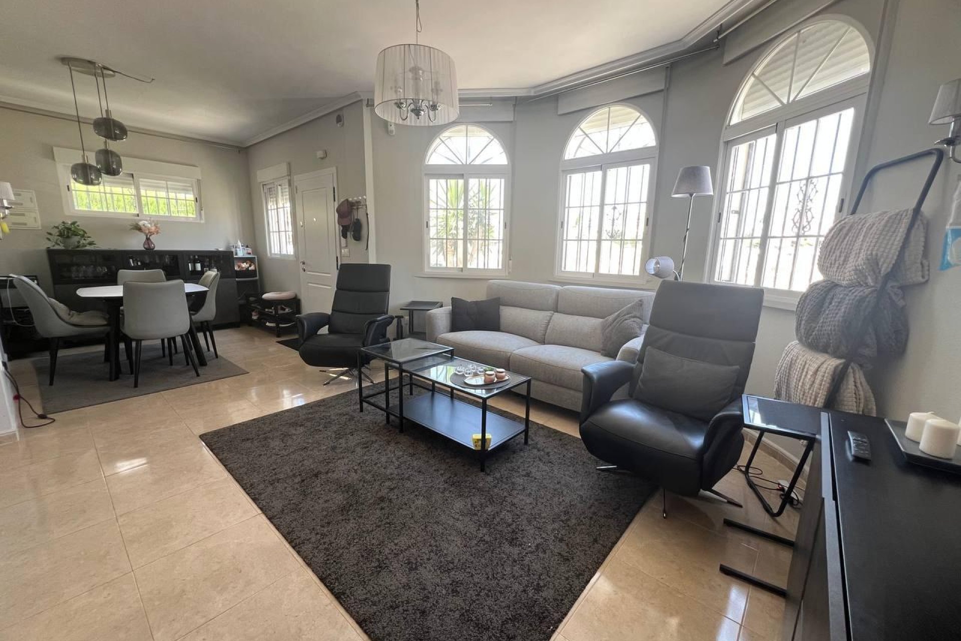 Resale - Villa -
San Fulgencio - P. San Fulgencio