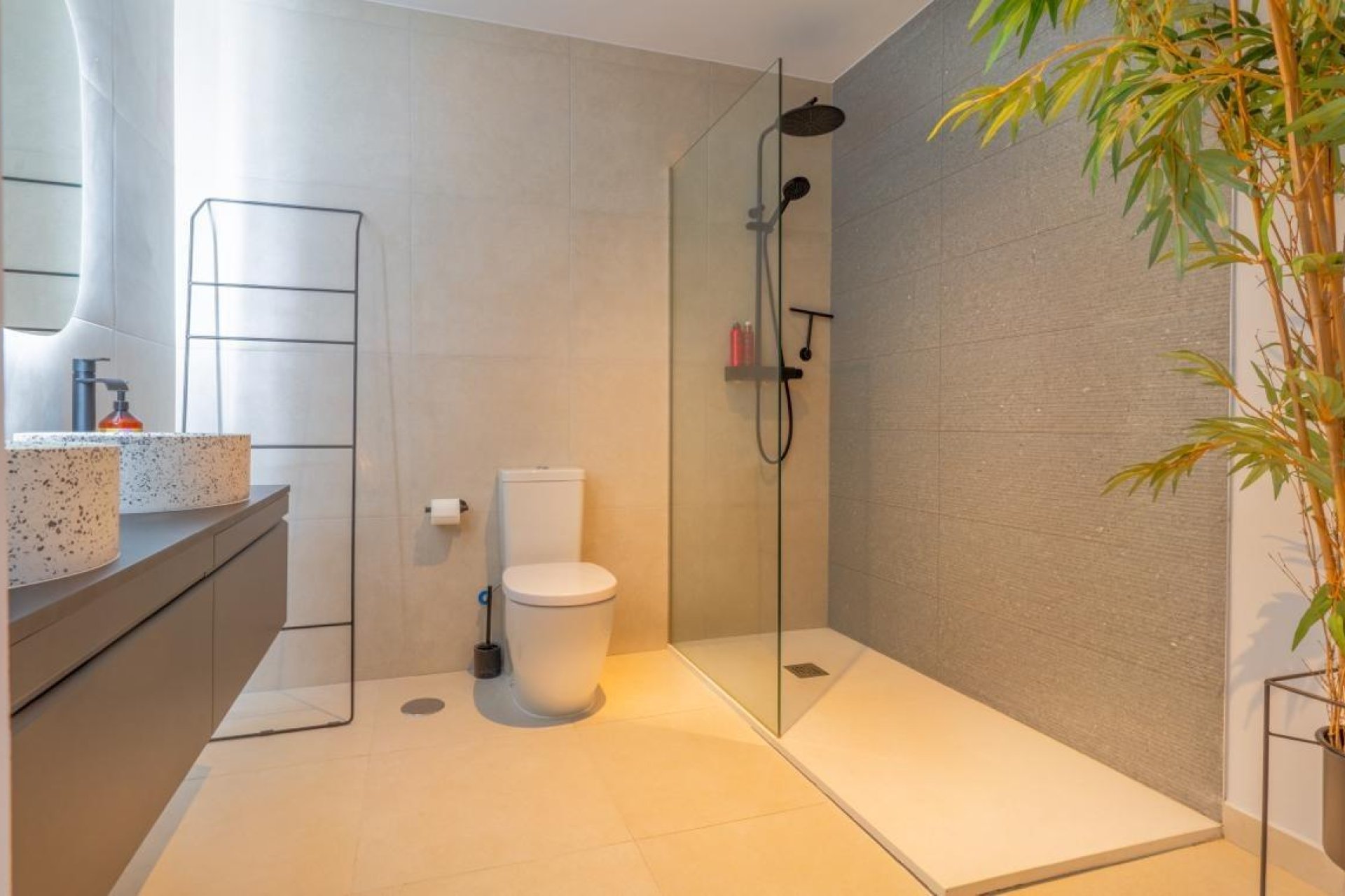Resale - Villa -
San Miguel de Salinas - Altos de san miguel