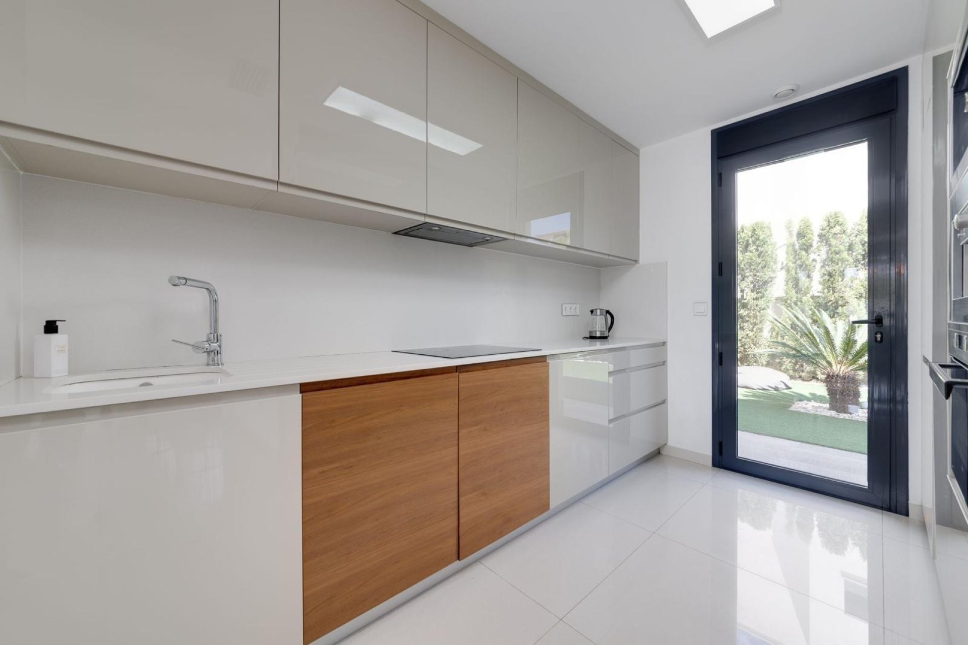 Resale - Villa -
San Miguel de Salinas - Bellavista