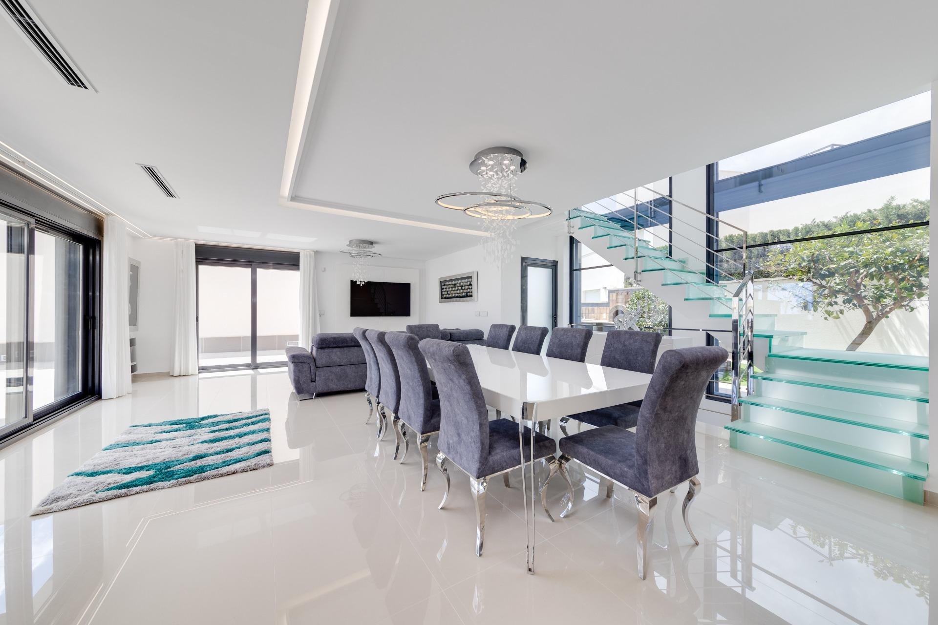 Resale - Villa -
San Miguel de Salinas - Cerro del Sol