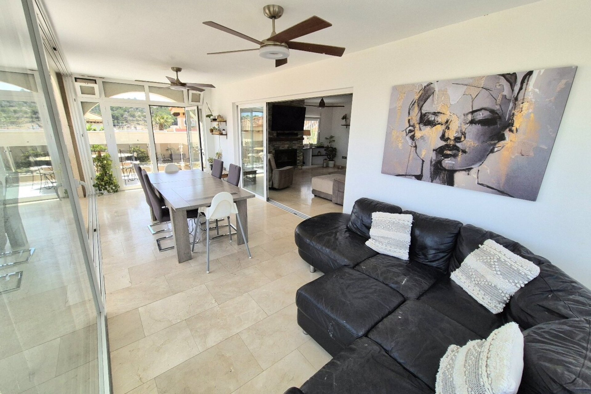 Resale - Villa -
San Miguel de Salinas - Ciudad de las comunicaciones