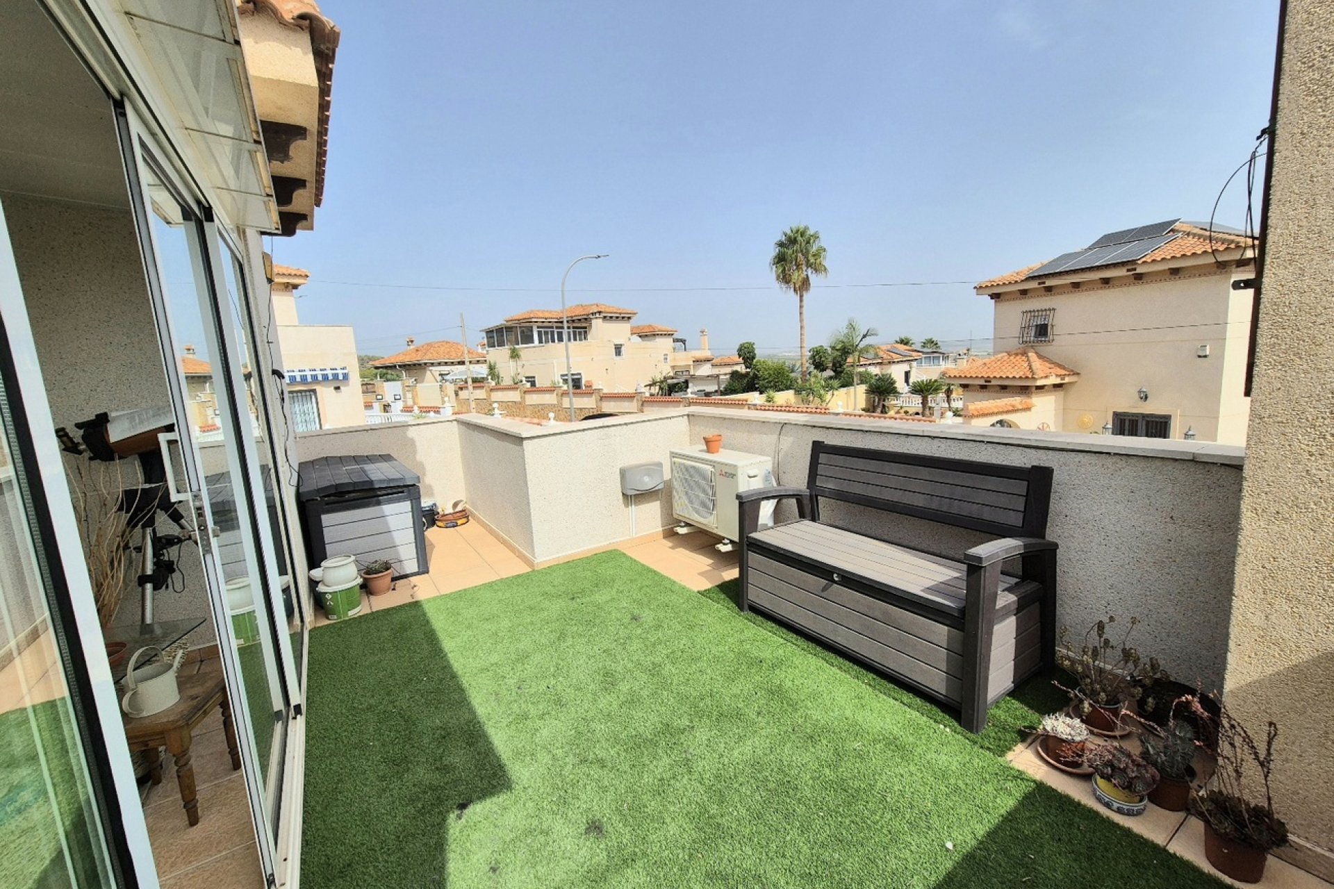 Resale - Villa -
San Miguel de Salinas - Ciudad de las comunicaciones