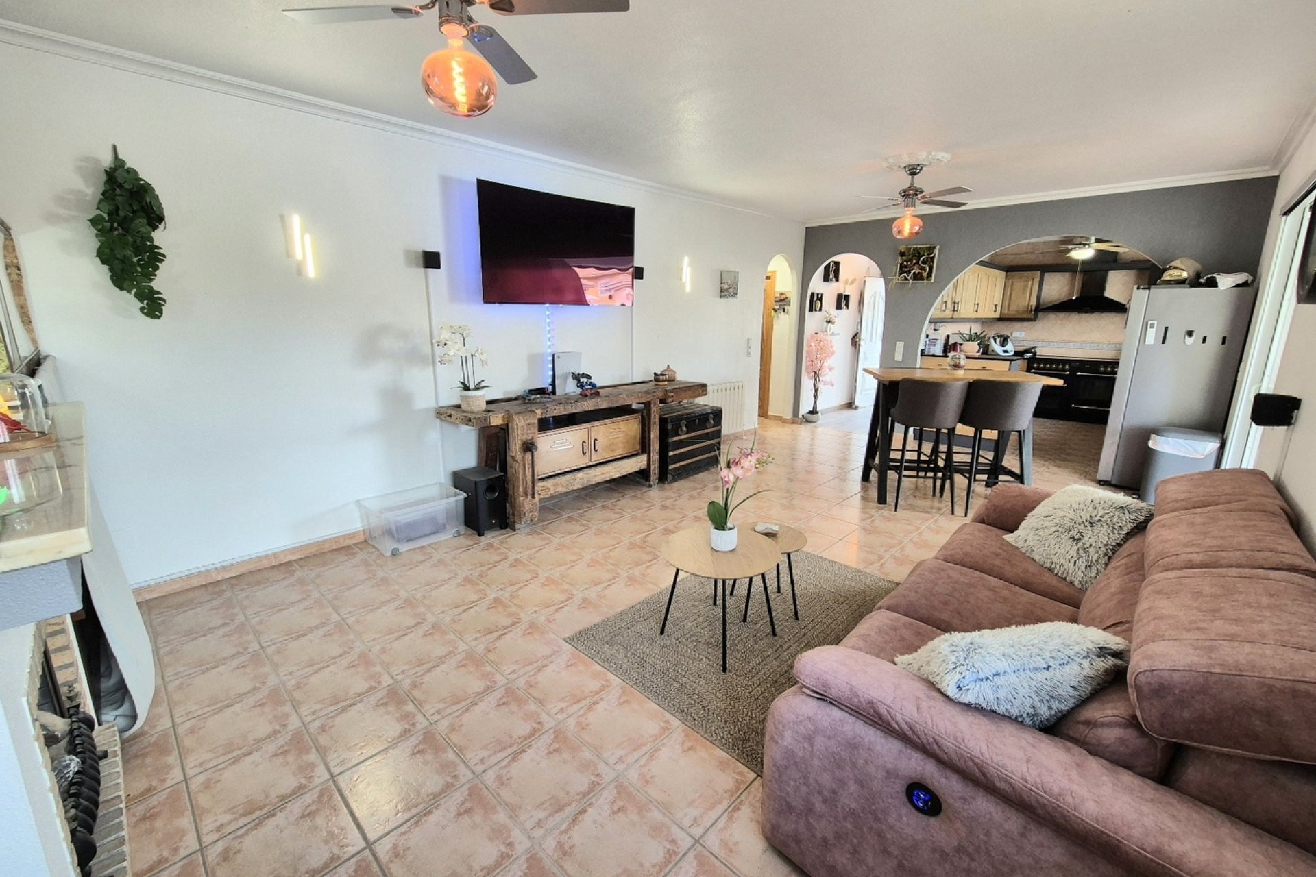 Resale - Villa -
San Miguel de Salinas - Ciudad de las comunicaciones