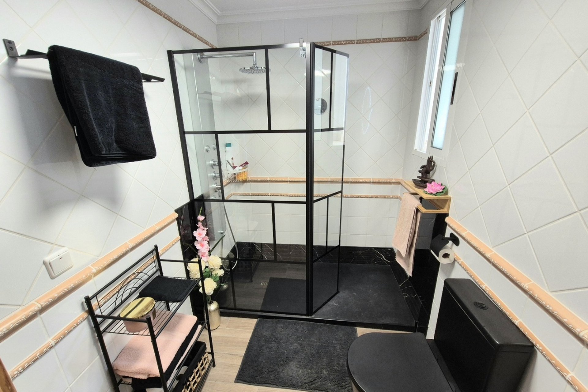 Resale - Villa -
San Miguel de Salinas - Ciudad de las comunicaciones