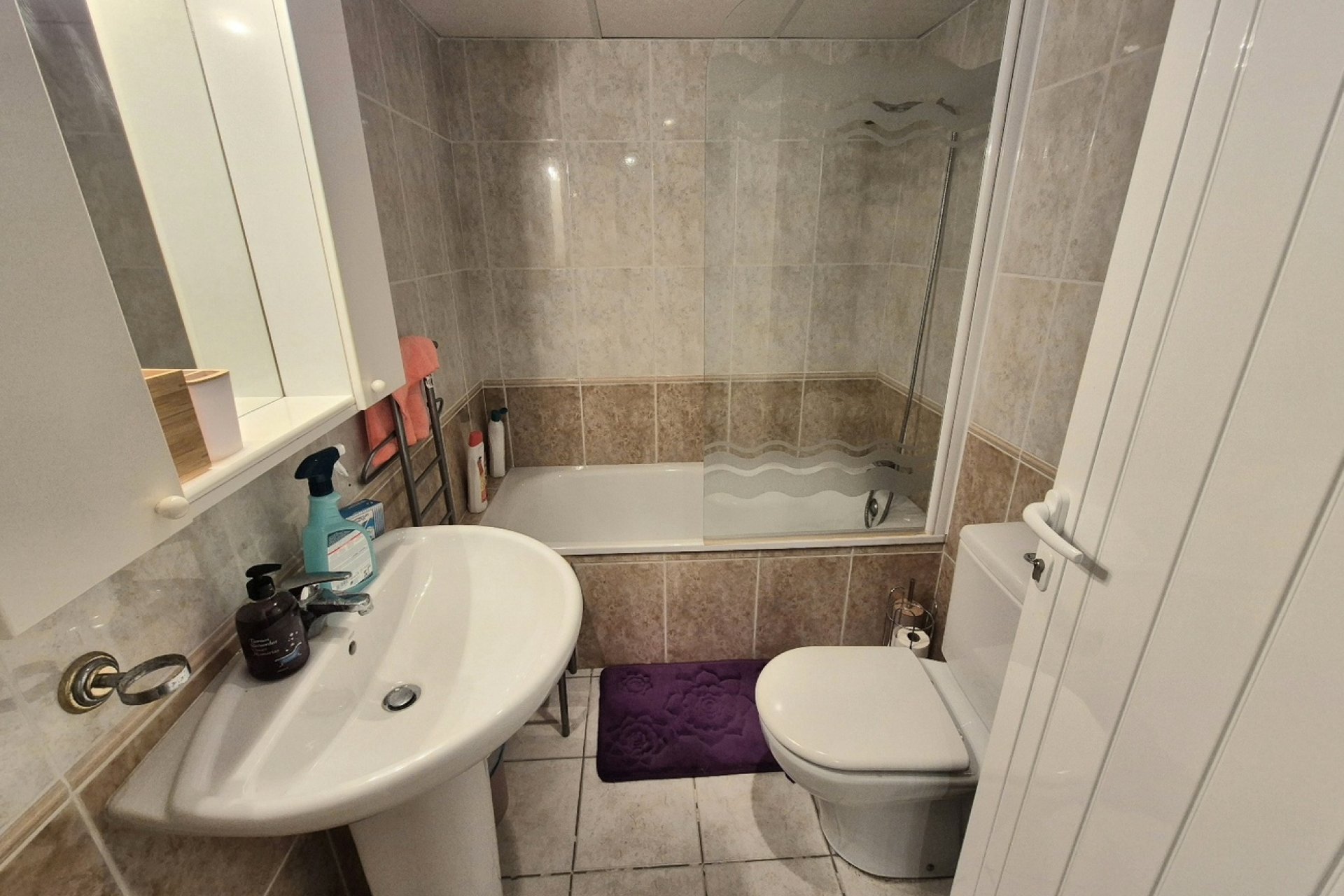 Resale - Villa -
San Miguel de Salinas - Ciudad de las comunicaciones