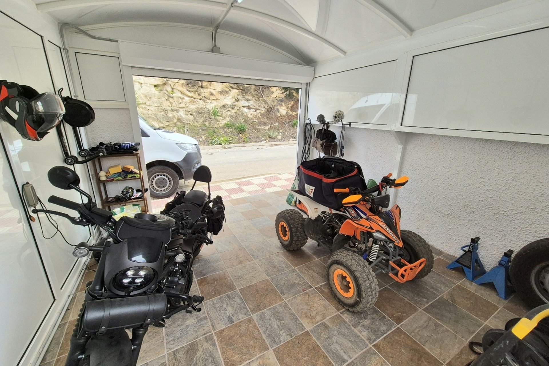 Resale - Villa -
San Miguel de Salinas - Ciudad de las comunicaciones