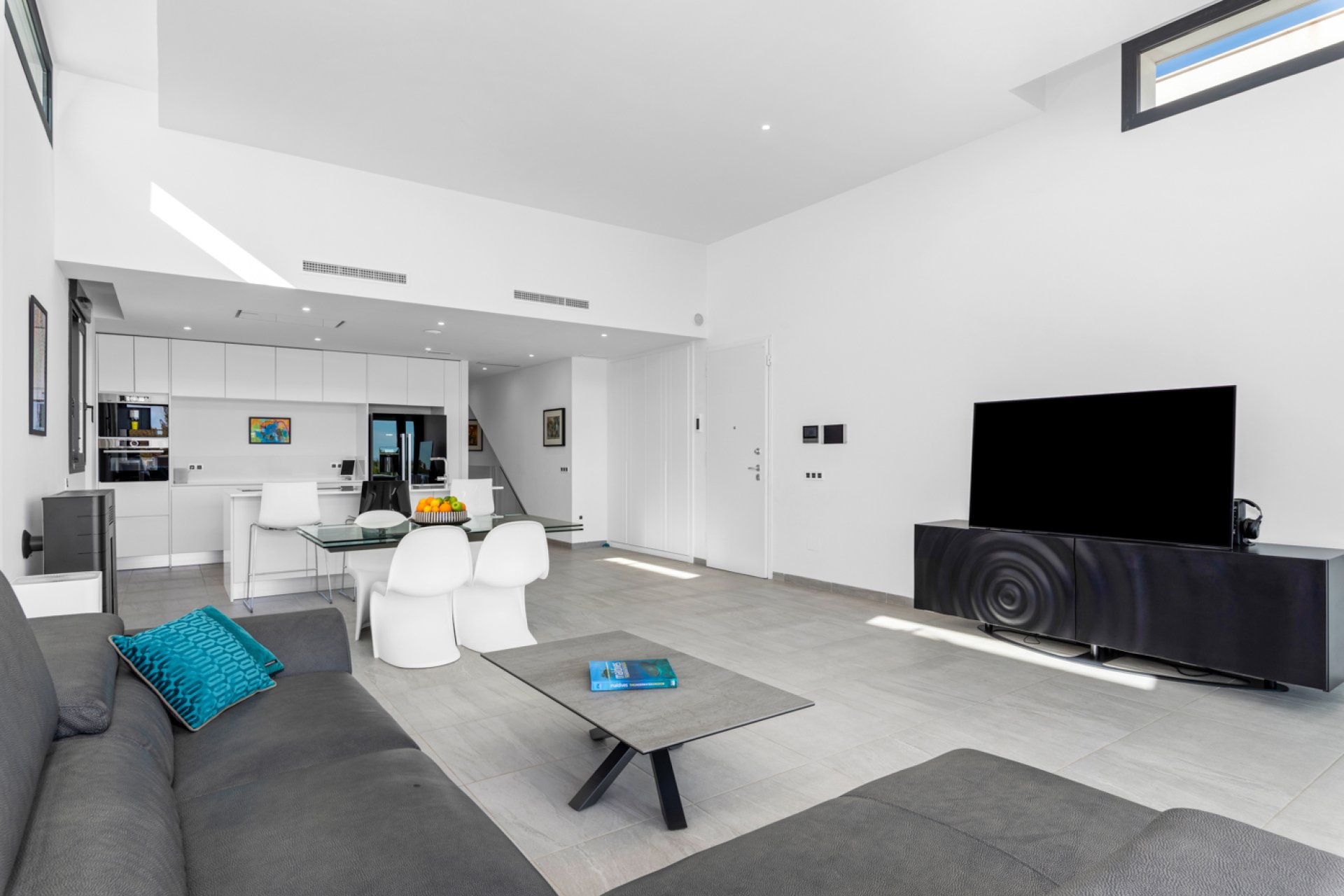 Resale - Villa -
San Miguel de Salinas - Inland