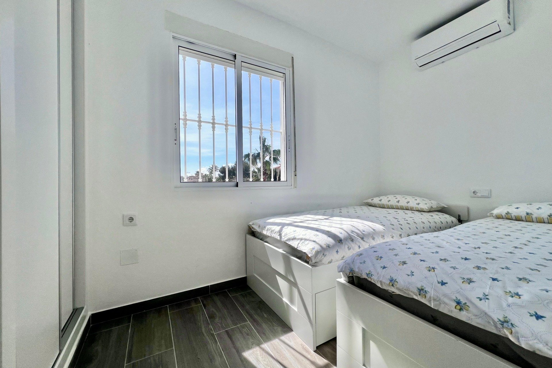 Resale - Villa -
San Miguel de Salinas - Las filipinas