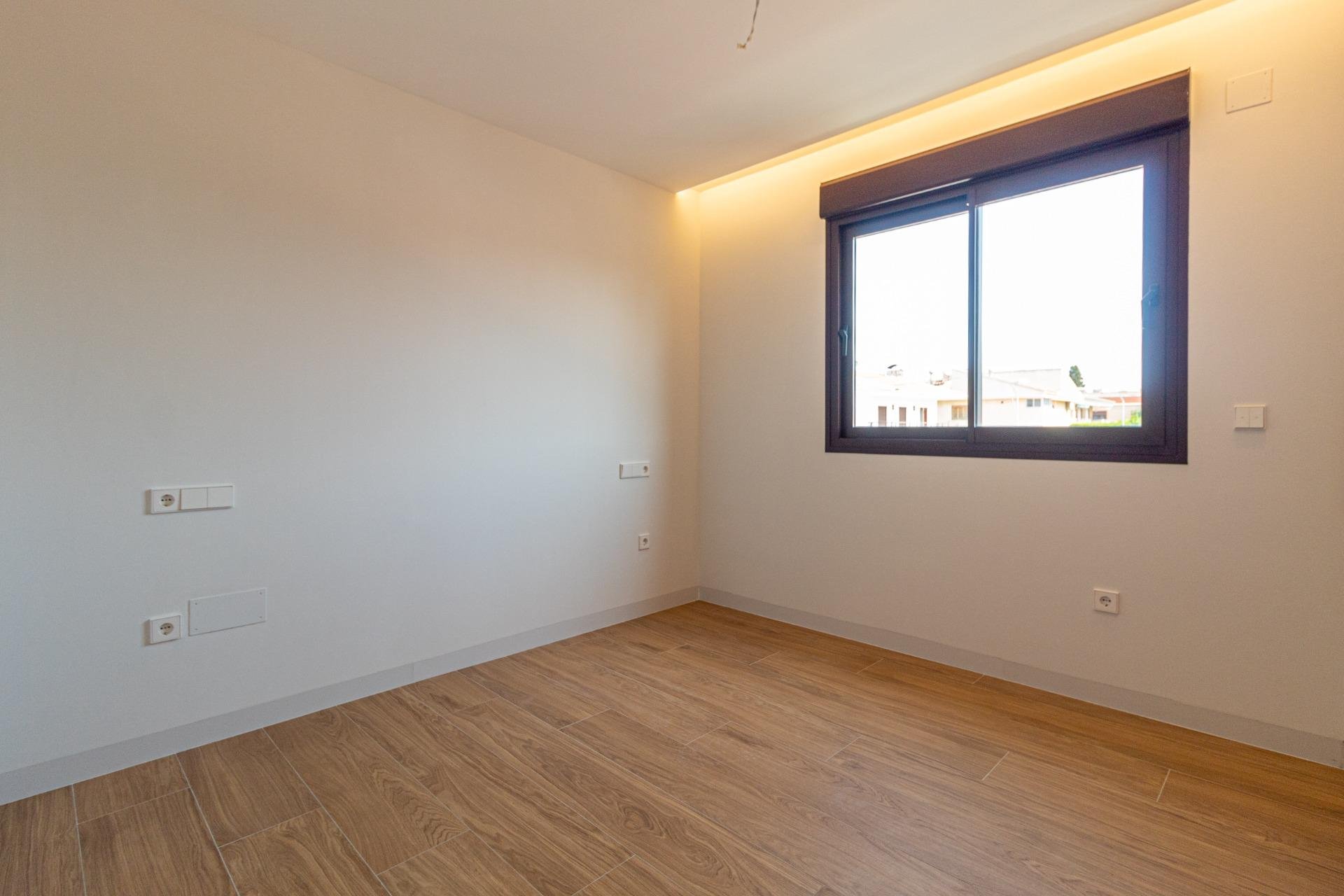 Resale - Villa -
Santiago de la ribera - Playa de santiago de la ribera