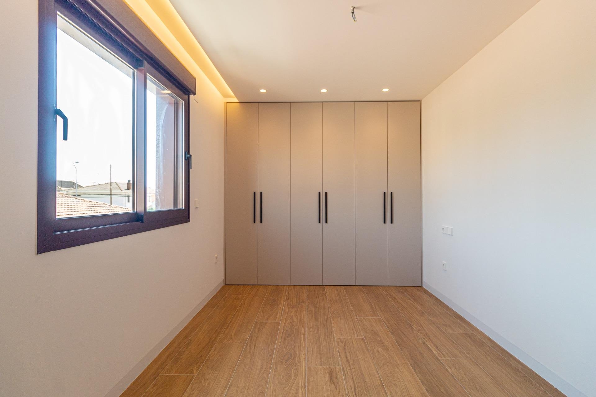 Resale - Villa -
Santiago de la ribera - Playa de santiago de la ribera