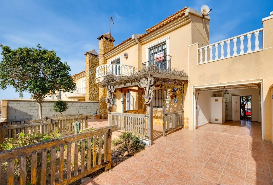 Resale - Villa -
Torrevieja - Aguas Nuevas