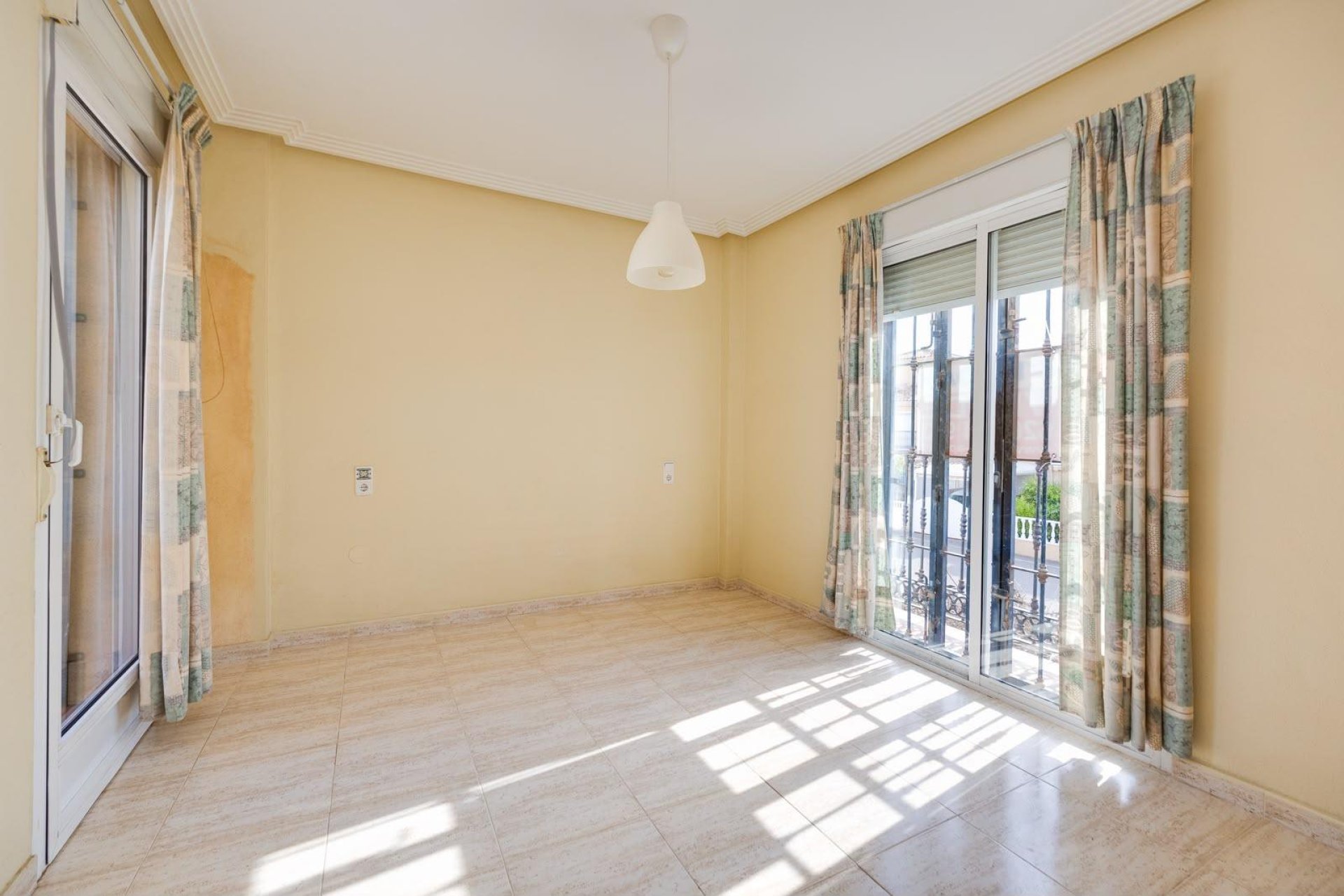 Resale - Villa -
Torrevieja - Aguas Nuevas